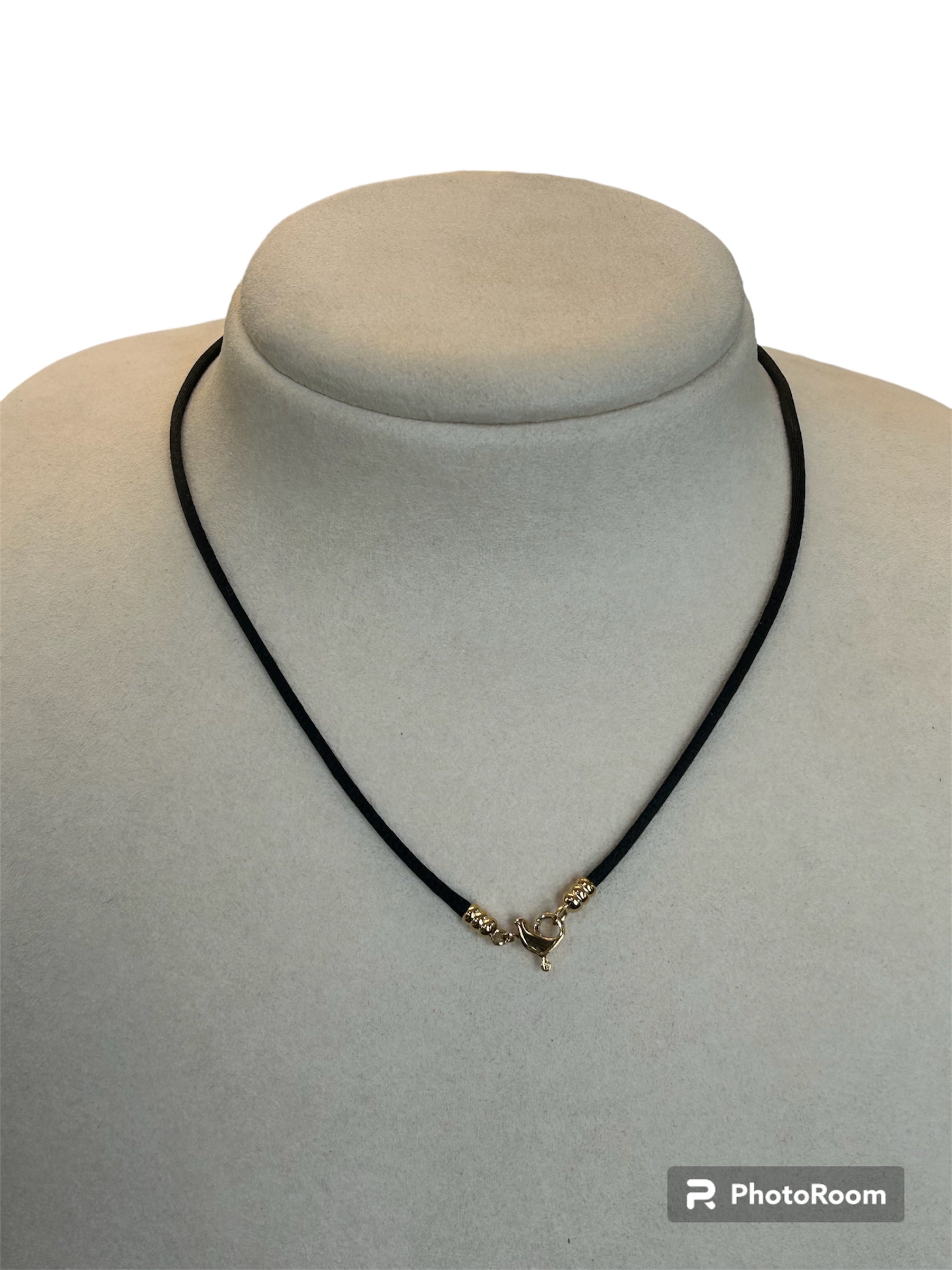 Chantecler Halsband aus schwarzer Seide und 9 Karat Gelbgold – 24475