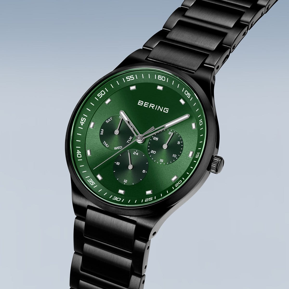 Bering Classic Herrenuhr | Gebürstetes Schwarz, 40 mm | 11740-728