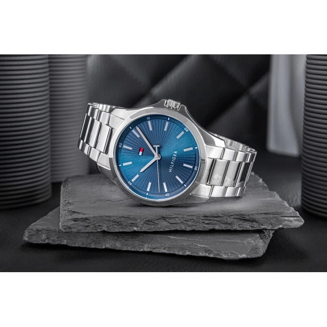 Tommy Hilfiger Herrenuhr, Bruce Collection, blaues Zifferblatt, 43 mm – 1710670