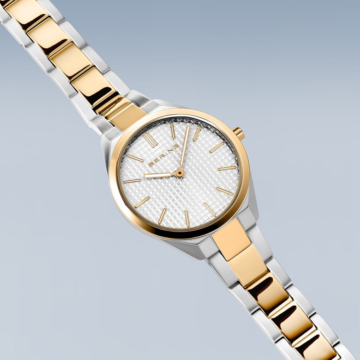 Bering Ultra Slim Damenuhr | Silber/Hell/Gebürstetes Gold, 31 mm | 17231-704