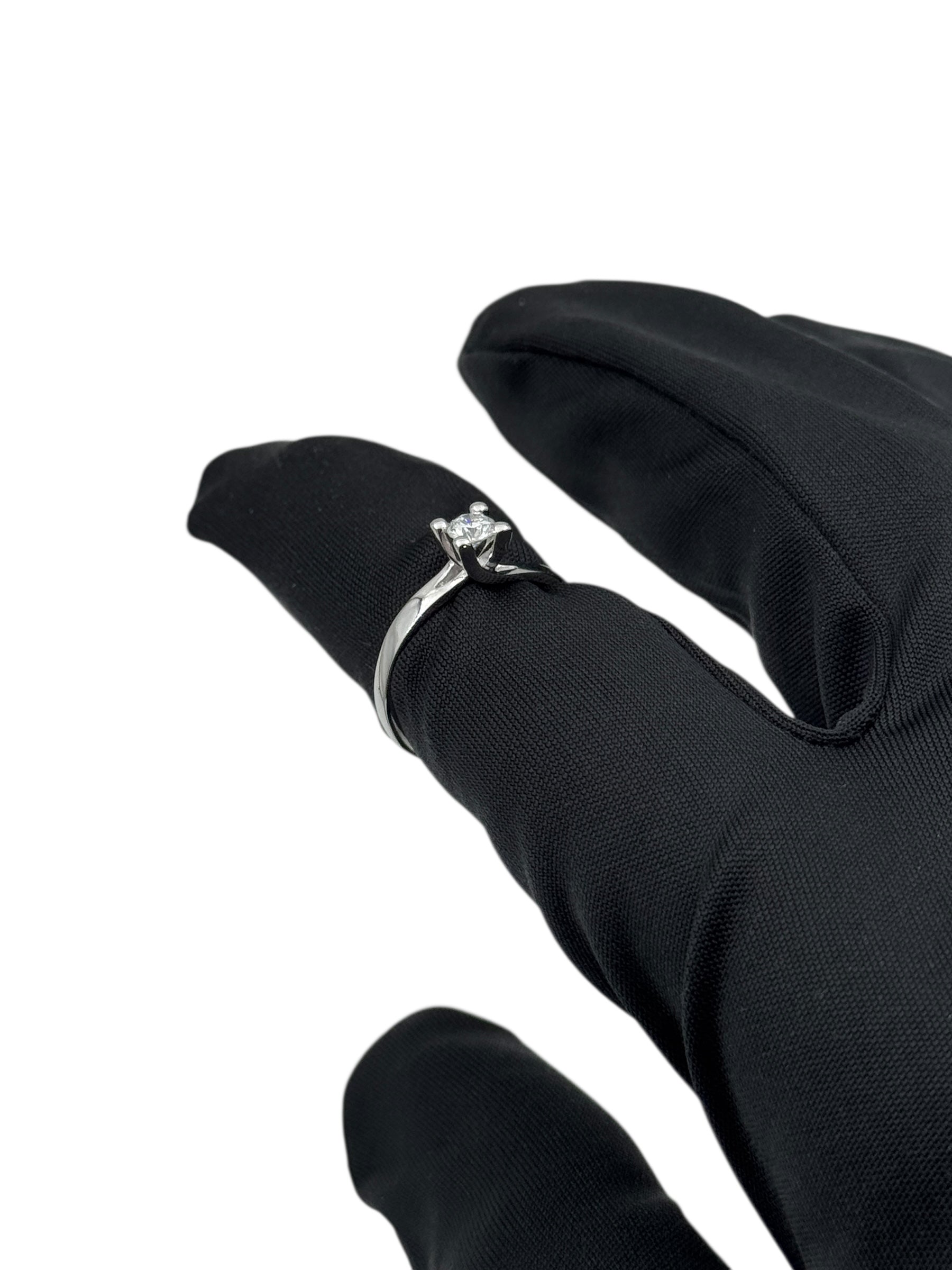 Anello solitario Giorgio Visconti in oro bianco 18KT e diamante centrale, 0.24ct - AB15554E