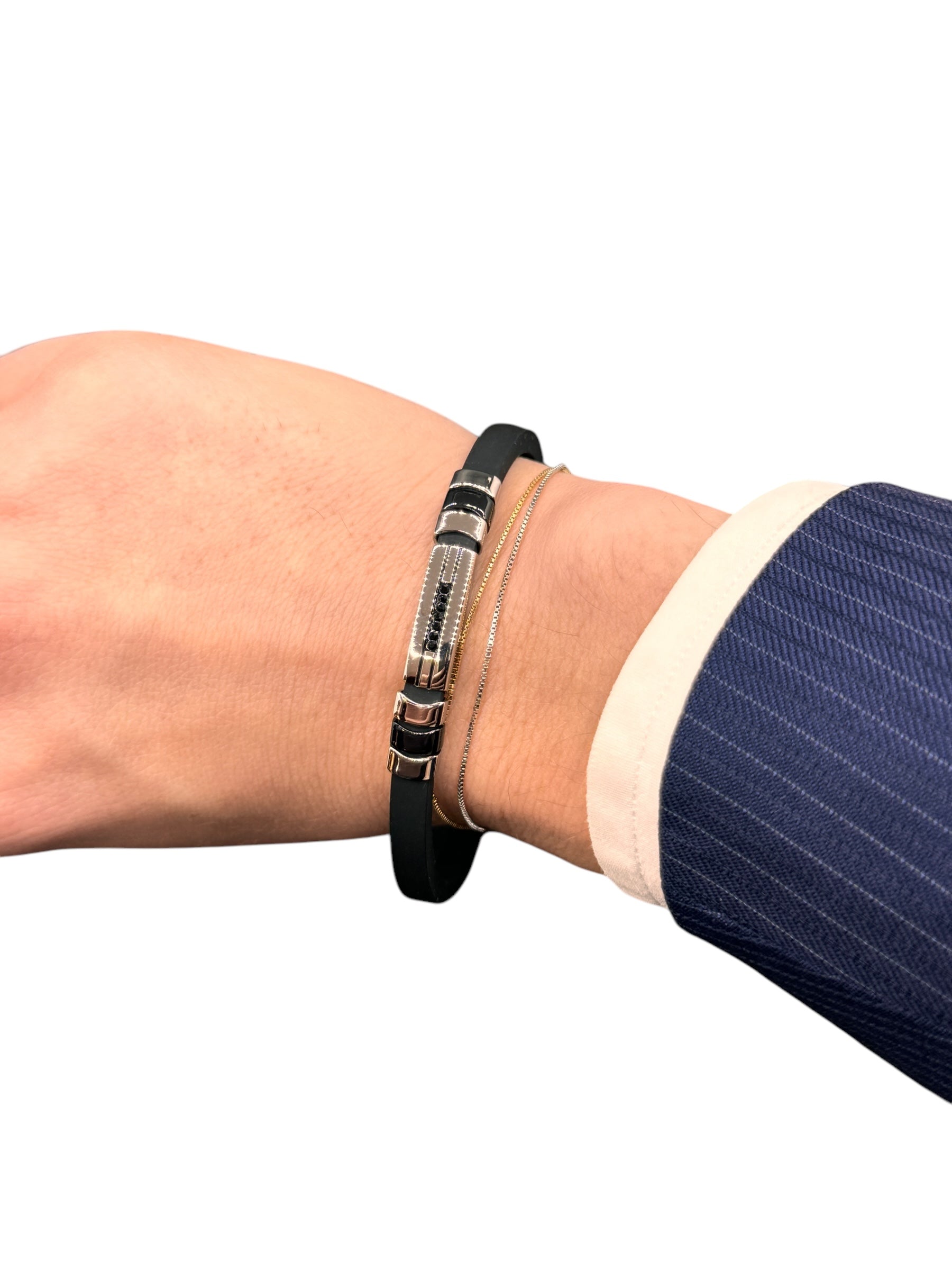 Zancan Herrenarmband aus schwarzem Kautschuk und zentraler Stahlplatte mit schwarzem Zirkonia – EHB428