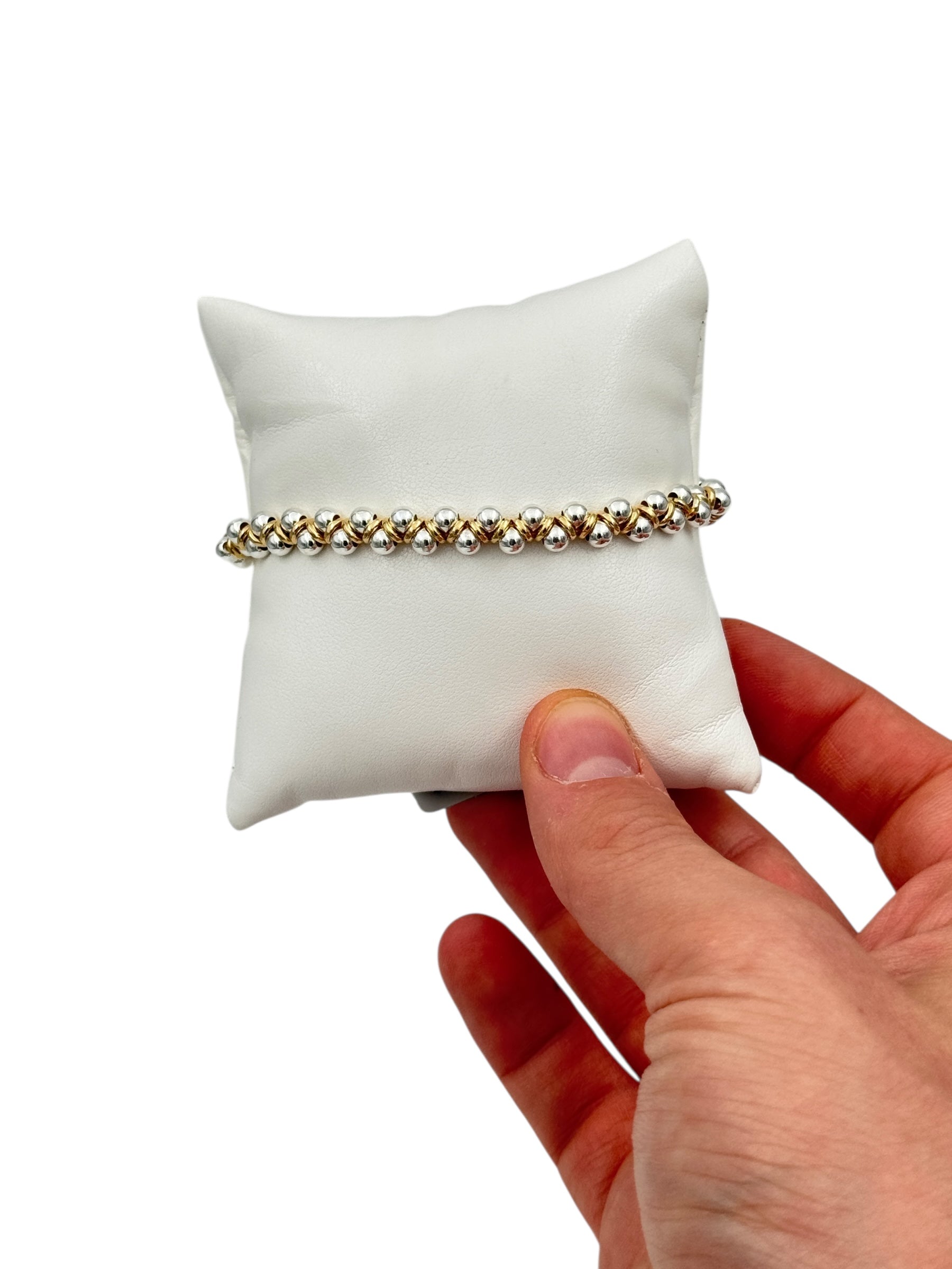Armband mit silbernen Details und Ringen - SPBR551