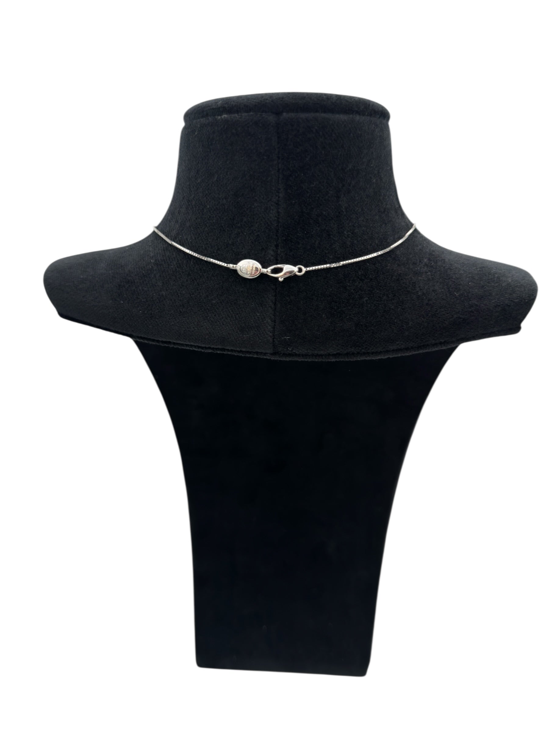 Girocollo Damiani in oro bianco 18kt e diamanti con pendente ovale - DDB32858