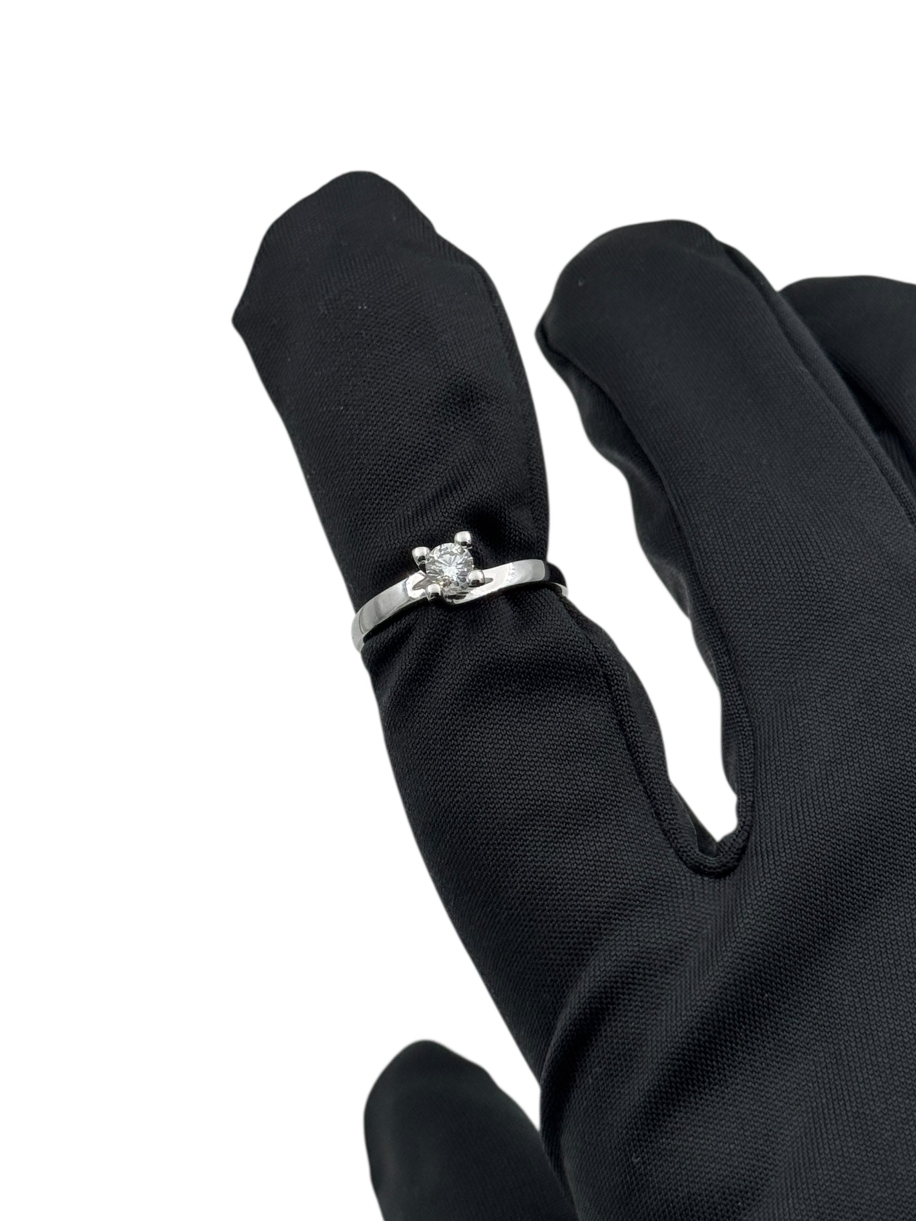 Anello solitario Giorgio Visconti in oro bianco 18KT e diamante centrale, 0.24ct - AB15554E