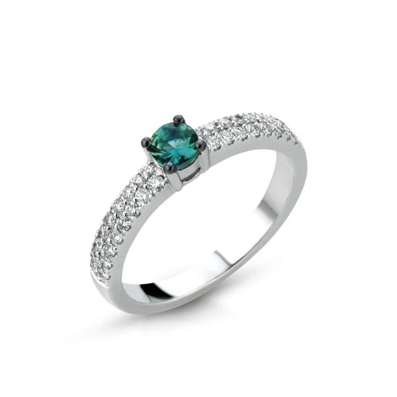 Anello oro bianco e smeraldo con diamanti sul gambo, 0.24ct di smeraldi - 729A05MW