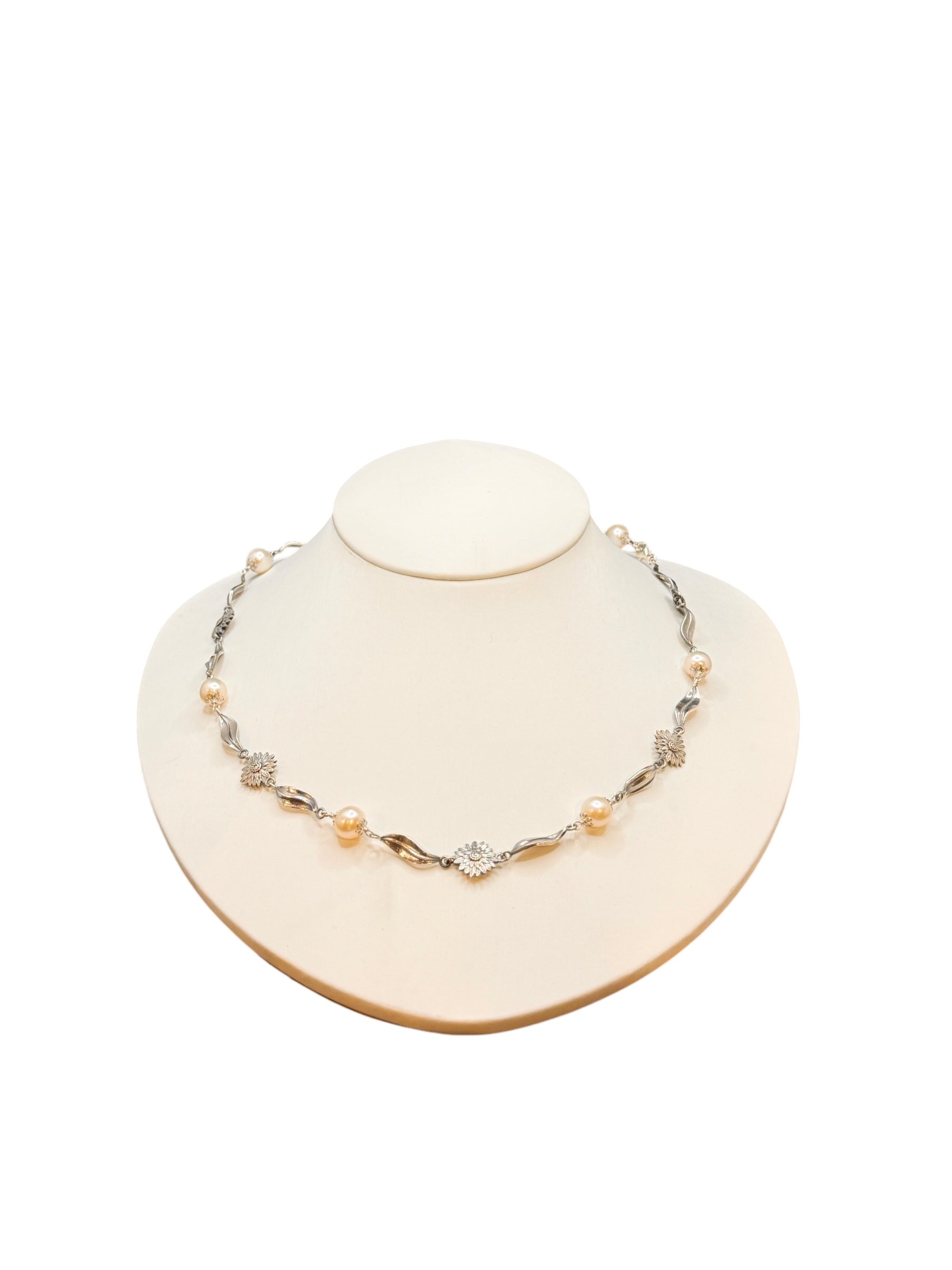 LABRIOLA Süßwasser-Gänseblümchen-Perlenkette in Silber – 2246