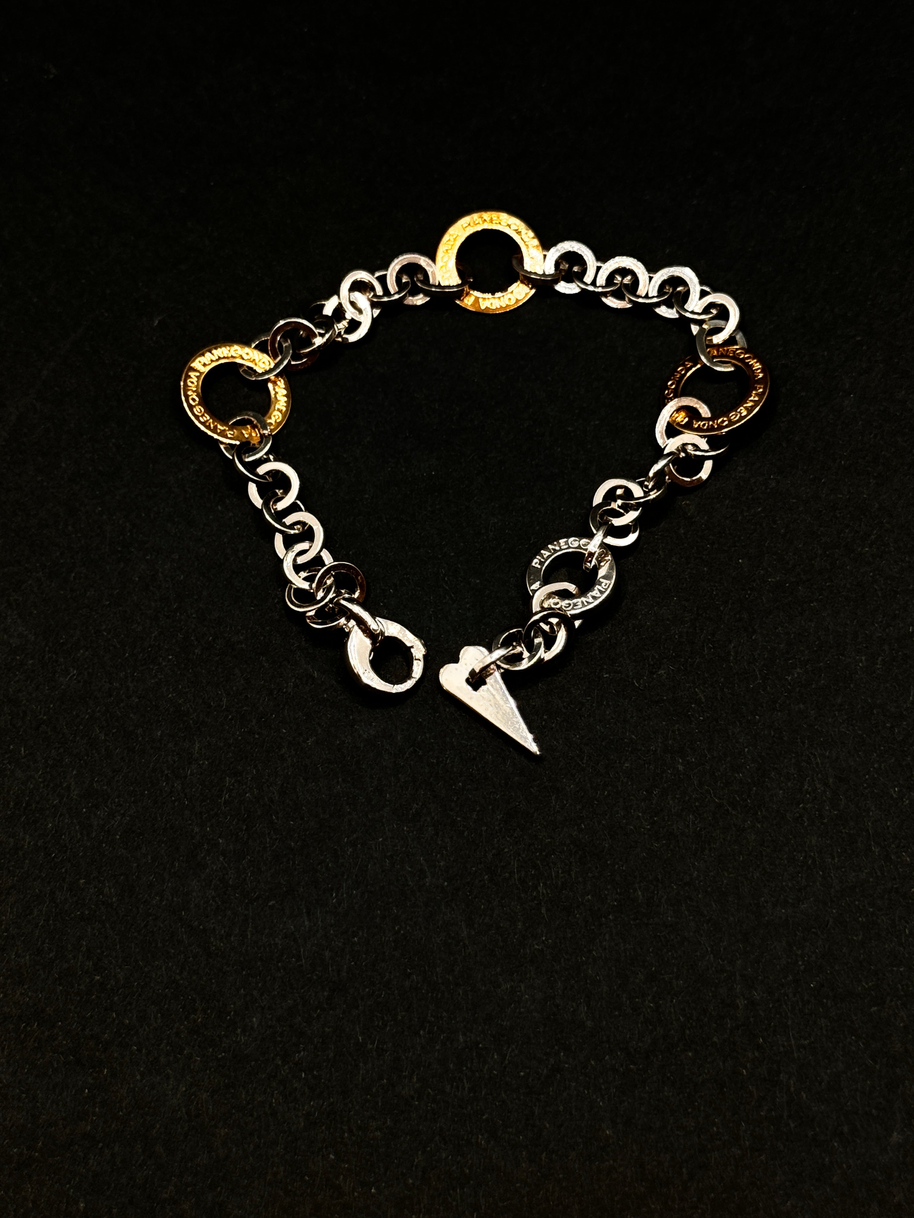 Pianegonda-Silberarmband mit Silberringen und 18-karätigen Goldringen, Gold Charm Collection – BA050752
