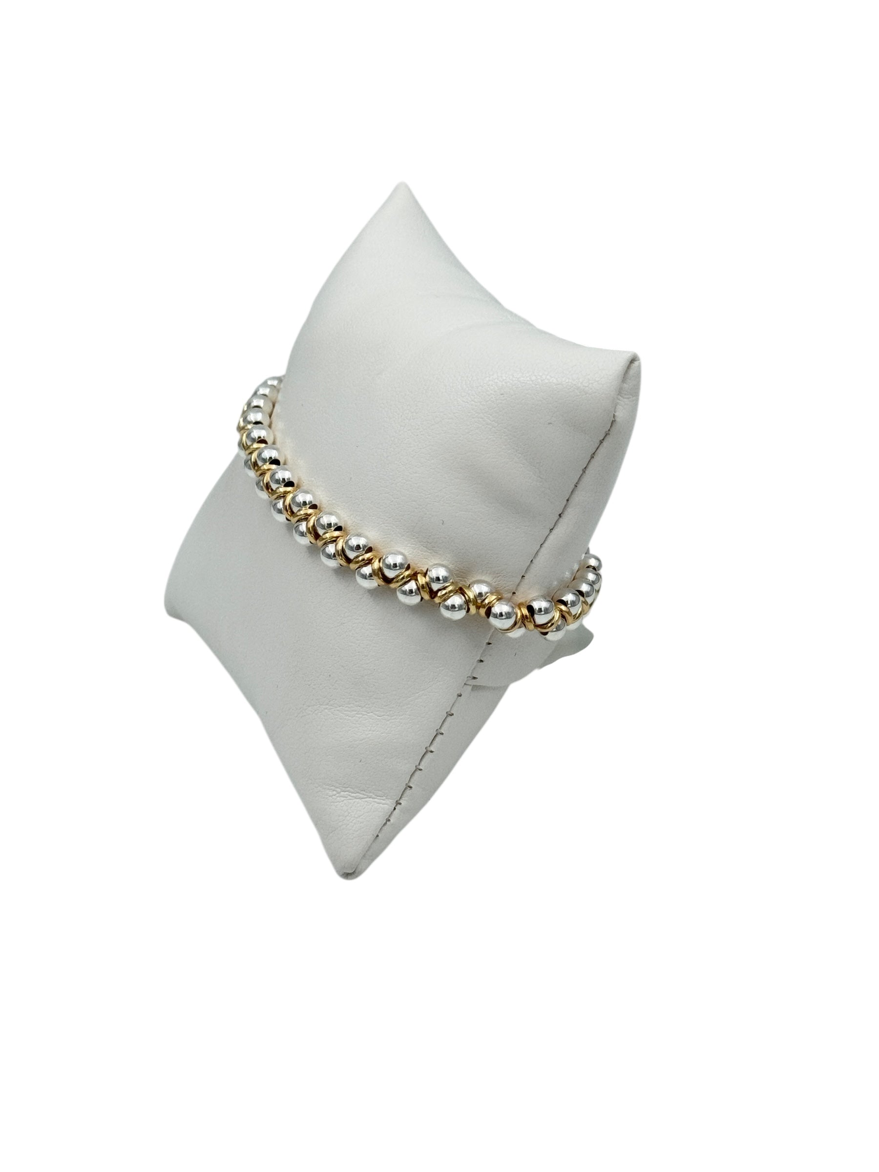 Armband mit silbernen Details und Ringen - SPBR551