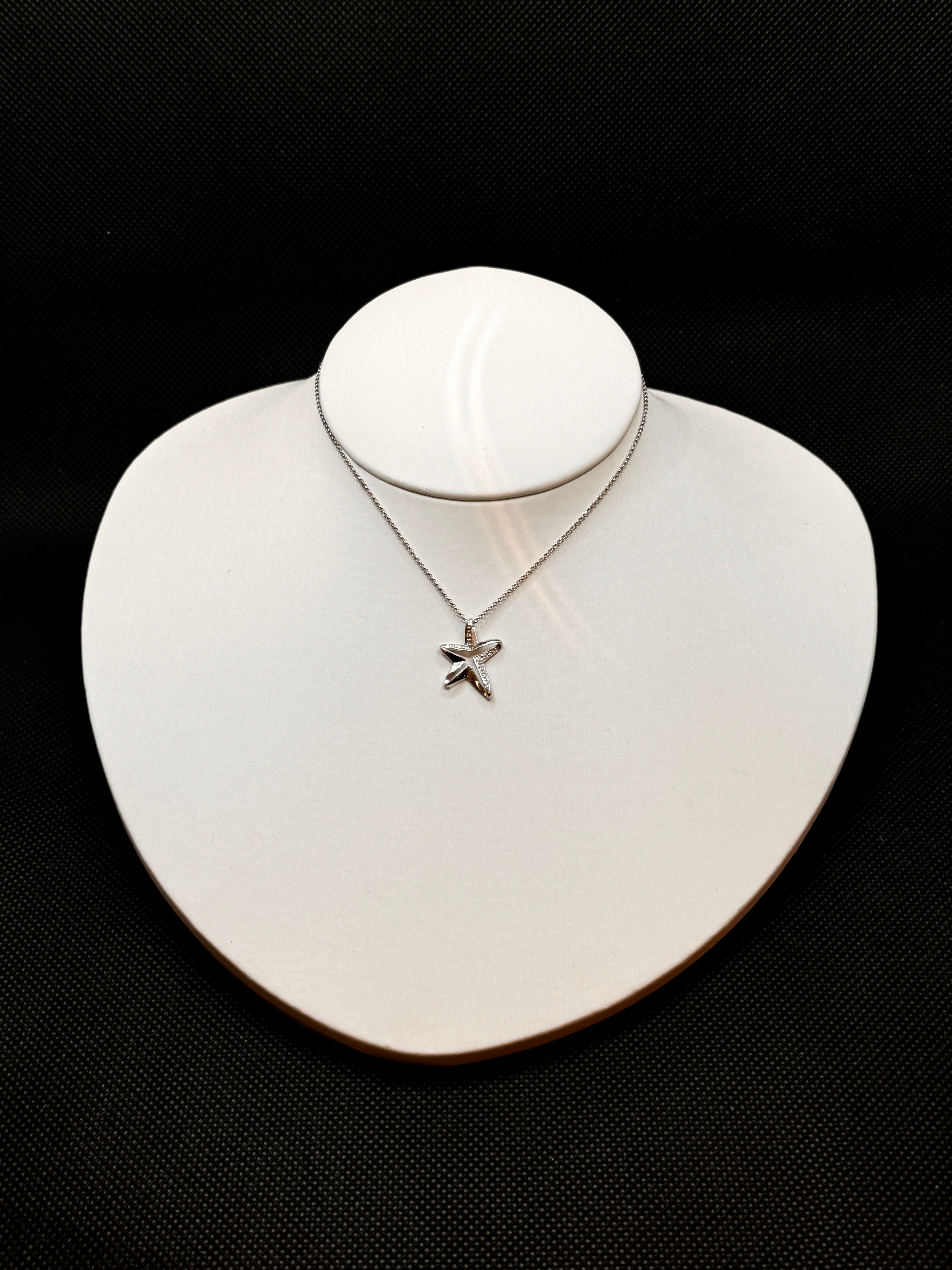 Damen-Halskette mit Sternanhänger aus Weißgold und Diamant, 0,04 Karat – DFPF0887.004