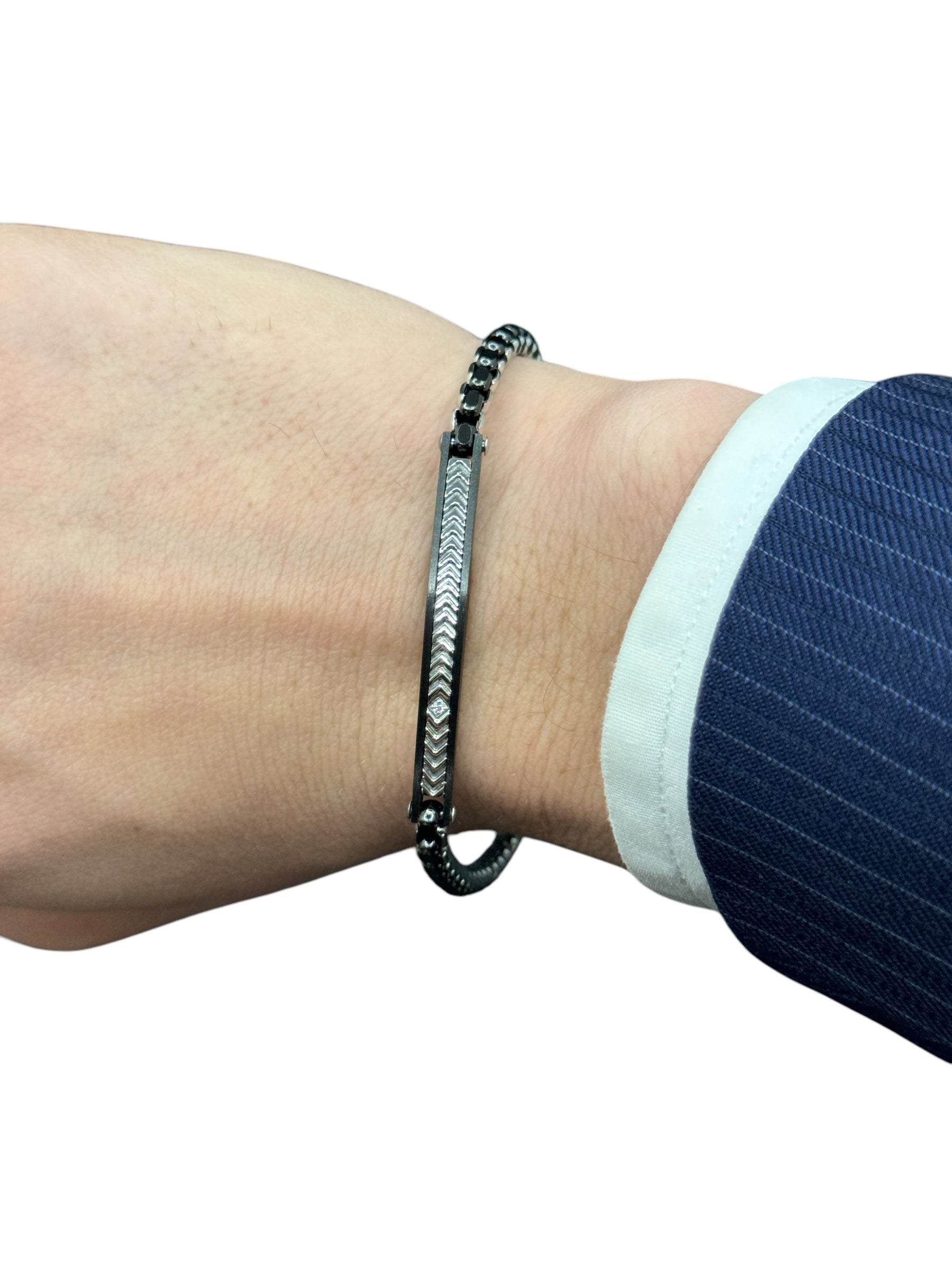 Herrenarmband aus Stahl mit schwarzer Keramik und Mittelplatte mit schwarzen Spinellen - UHB015