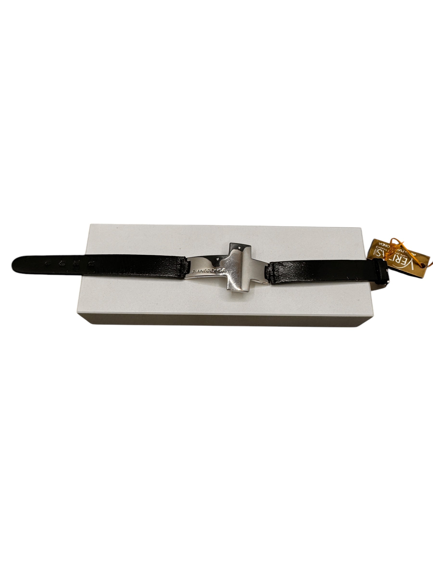 Pianegonda Herrenarmband mit Kalbslederband und silbernem Kreuz – B010429