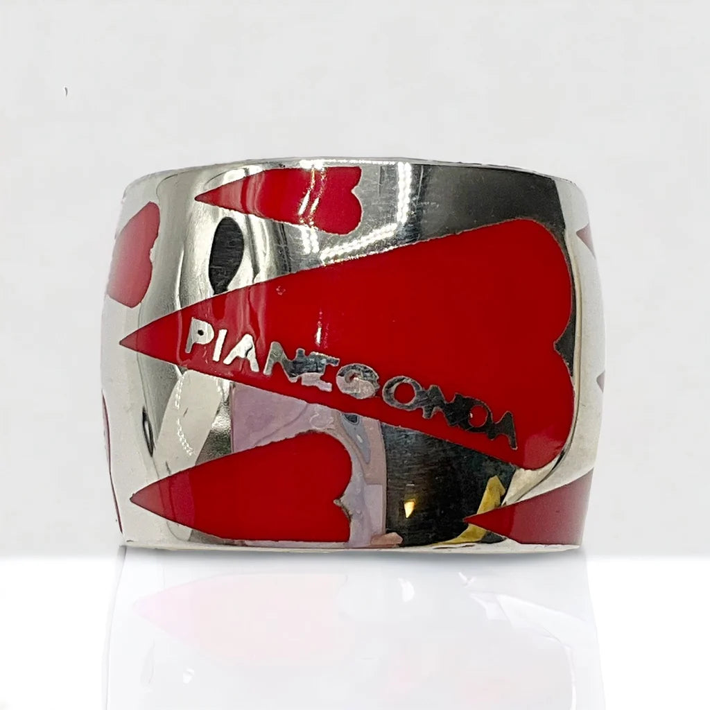 Pianegonda Damen-Silberring mit breitem Band und eingravierten Herzen aus rotem Emaille, Kollektion Cachet D Amour – AA010658