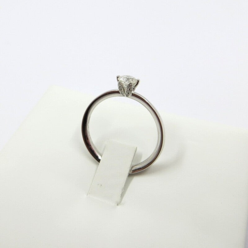 Anello solitario in oro bianco con diamanti, 0.19ct - AB16612D