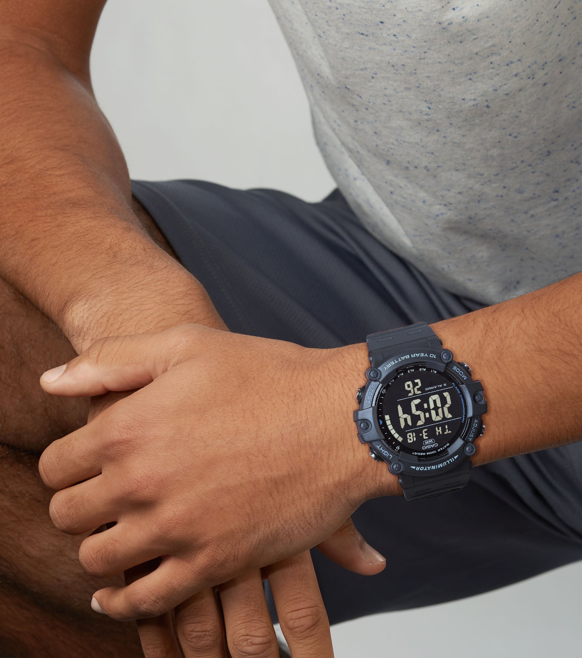 Uhr aus der CASIO-Kollektion, Herrenmodell, 51 mm – AE-1500WH-8BVEF
