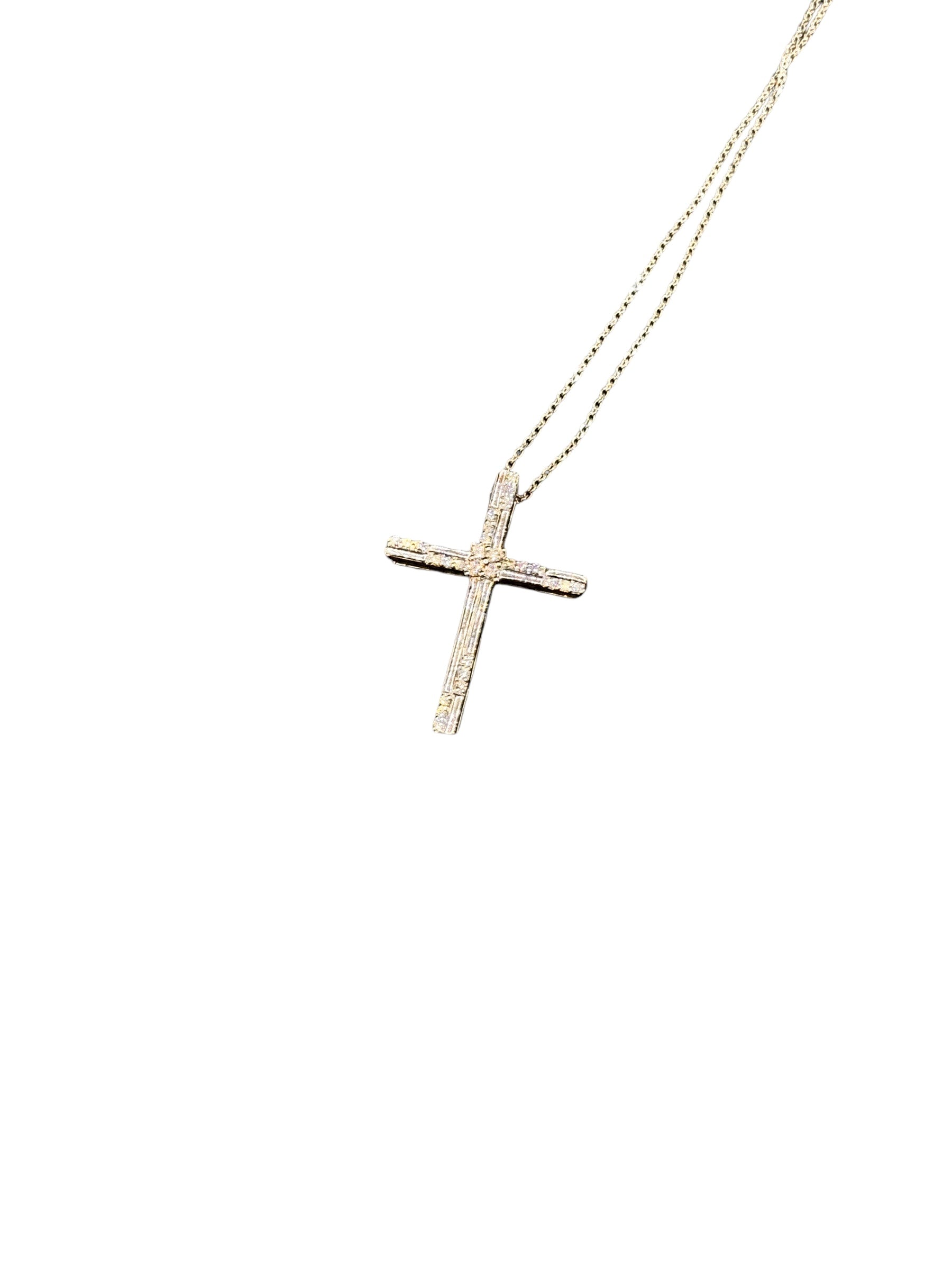 Halsband mit Kreuz und Diamant aus Weißgold, 0,22 ct – GBX39914
