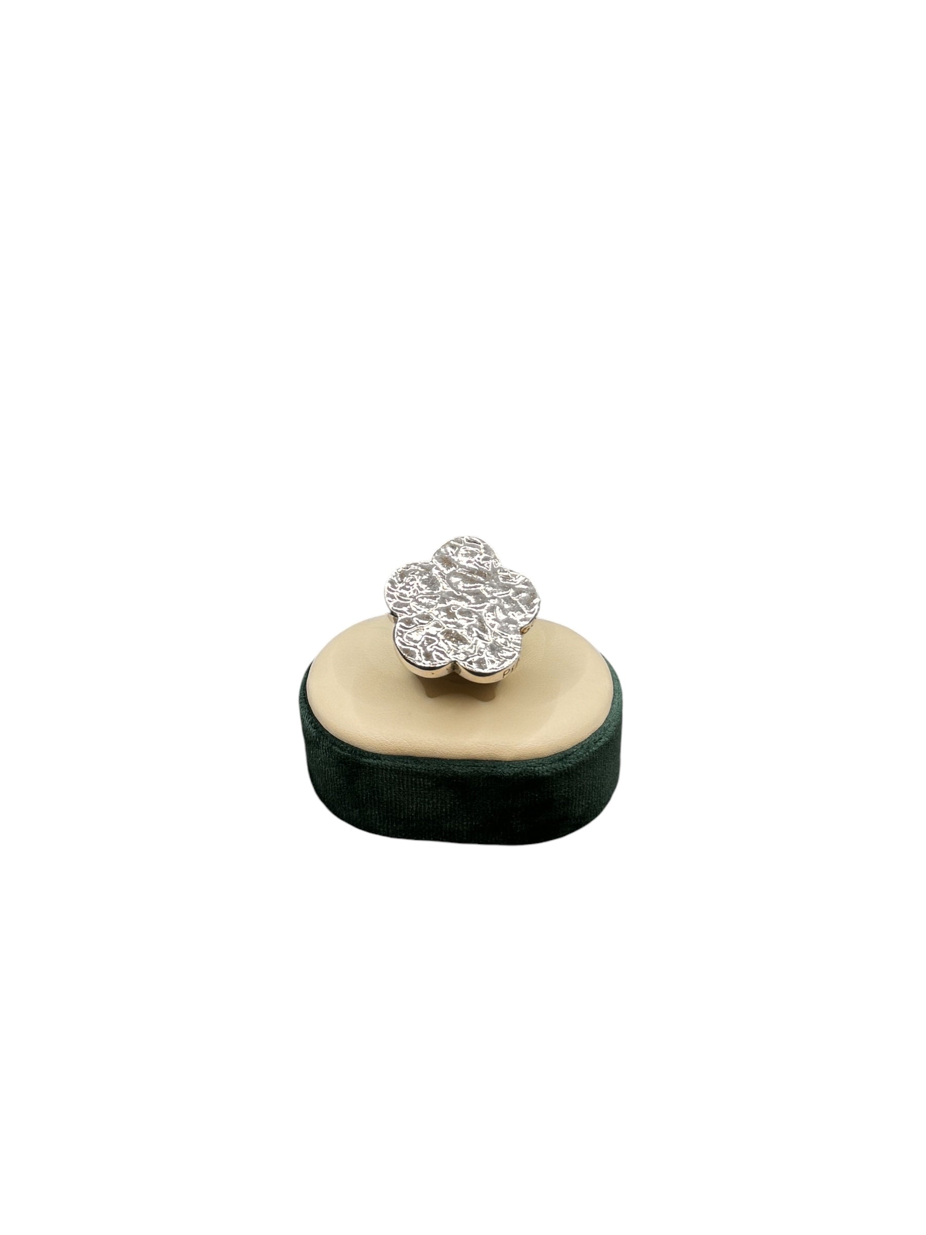 Pianegonda women's silver ring, VERITAS collection, with hammered effect - AA010143