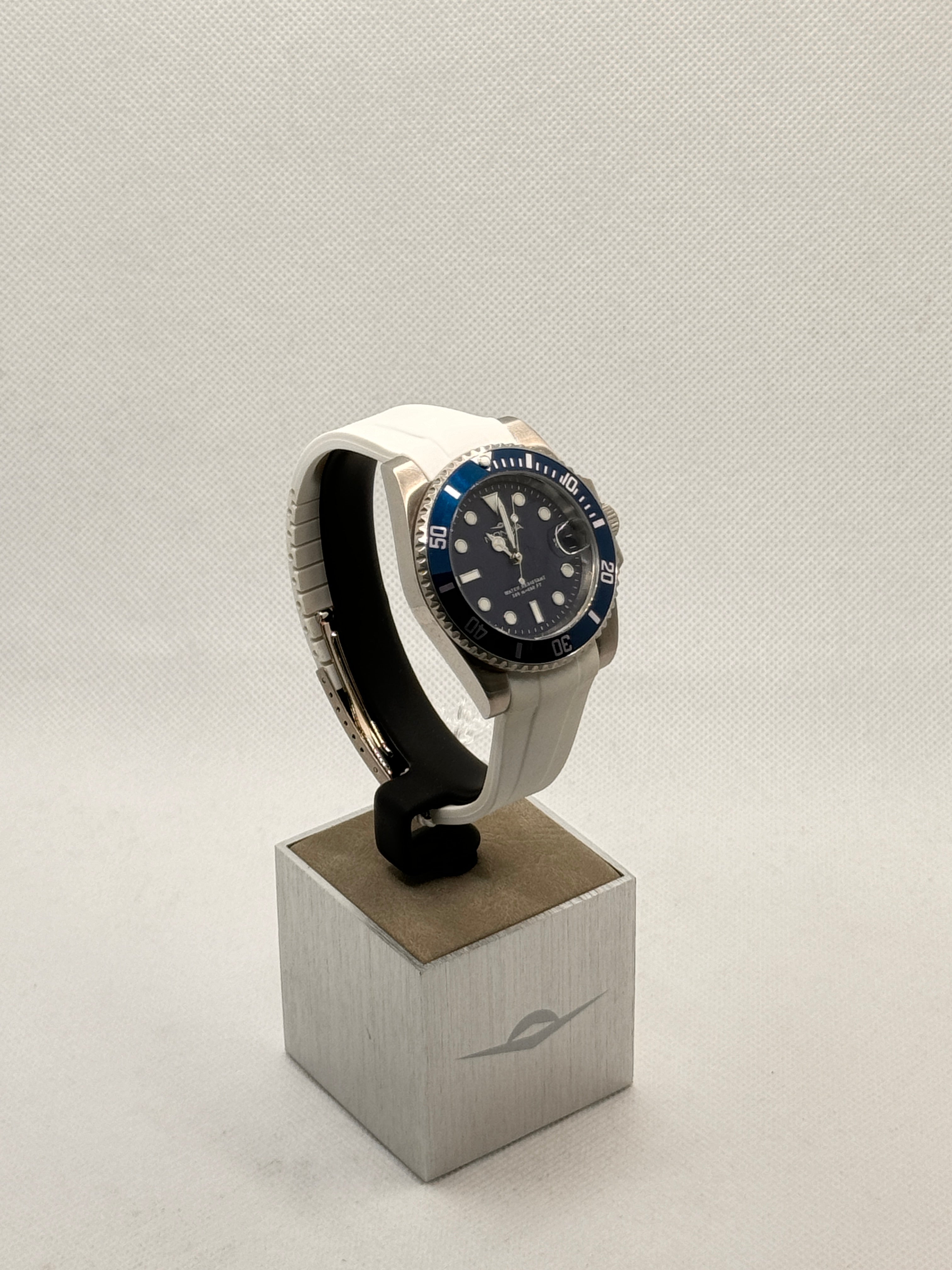 Herren-Automatikuhr mit weißem Kautschukarmband, 40 mm – MI-825-SSBL-BL-GB