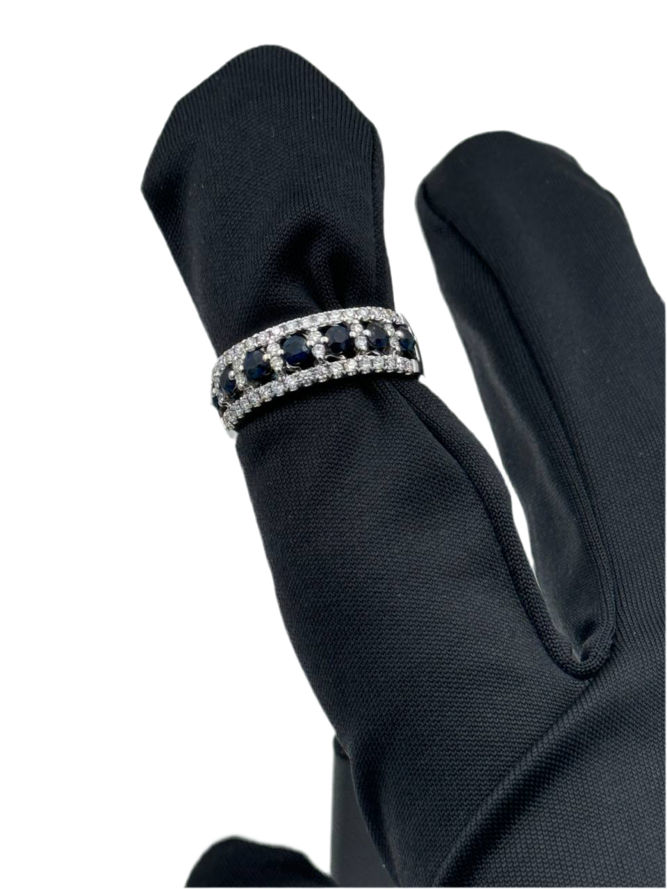 GIORGIO VISCONTI WEISSGOLDRING MIT DIAMANTEN UND 7 SAPHIREN, 0,51 ct Saphire – ABX17328Z