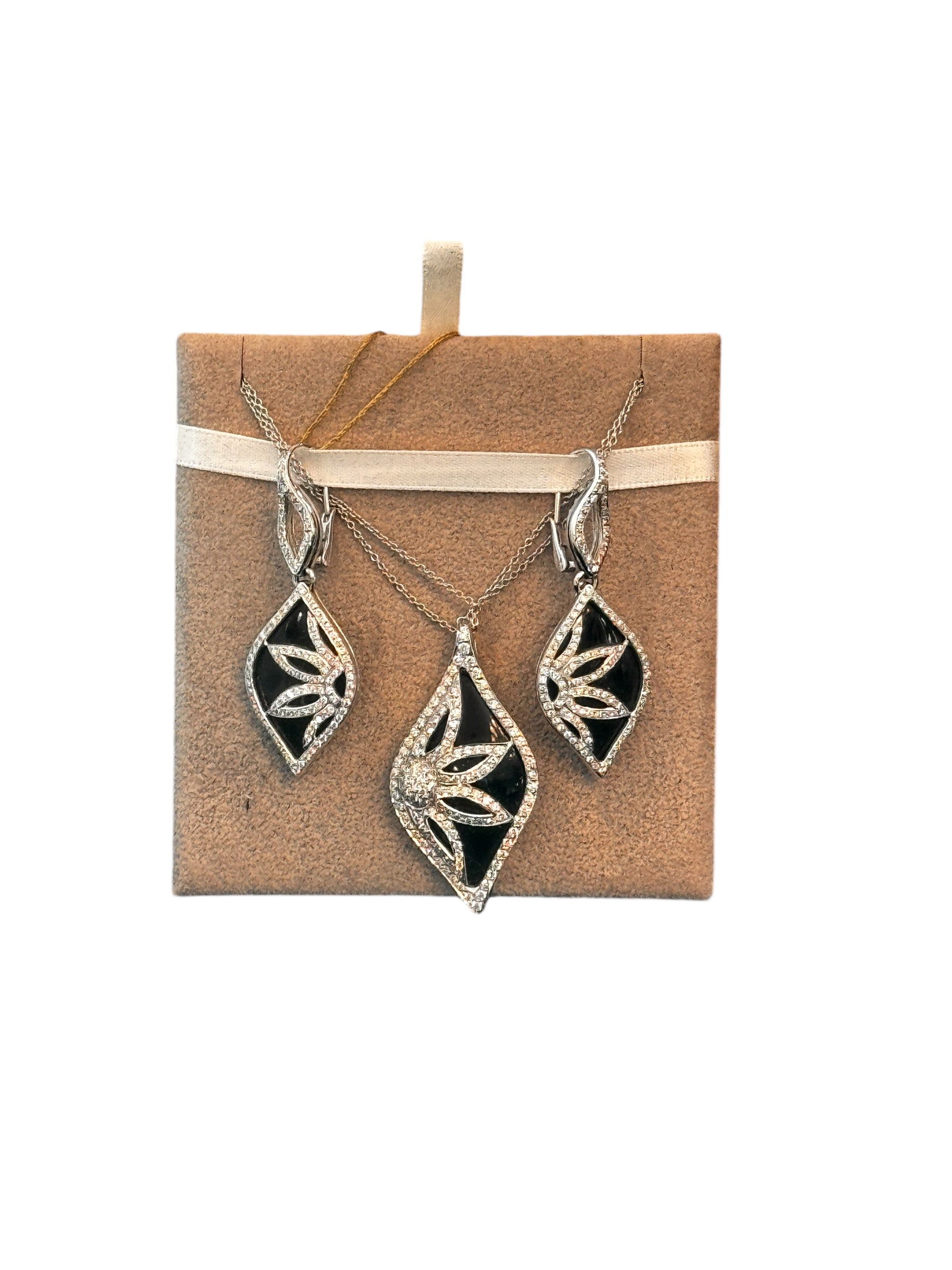Sesto Senso Ohrringe aus Weißgold, Diamanten und Onyx, 1,79 ct – OR198/OB