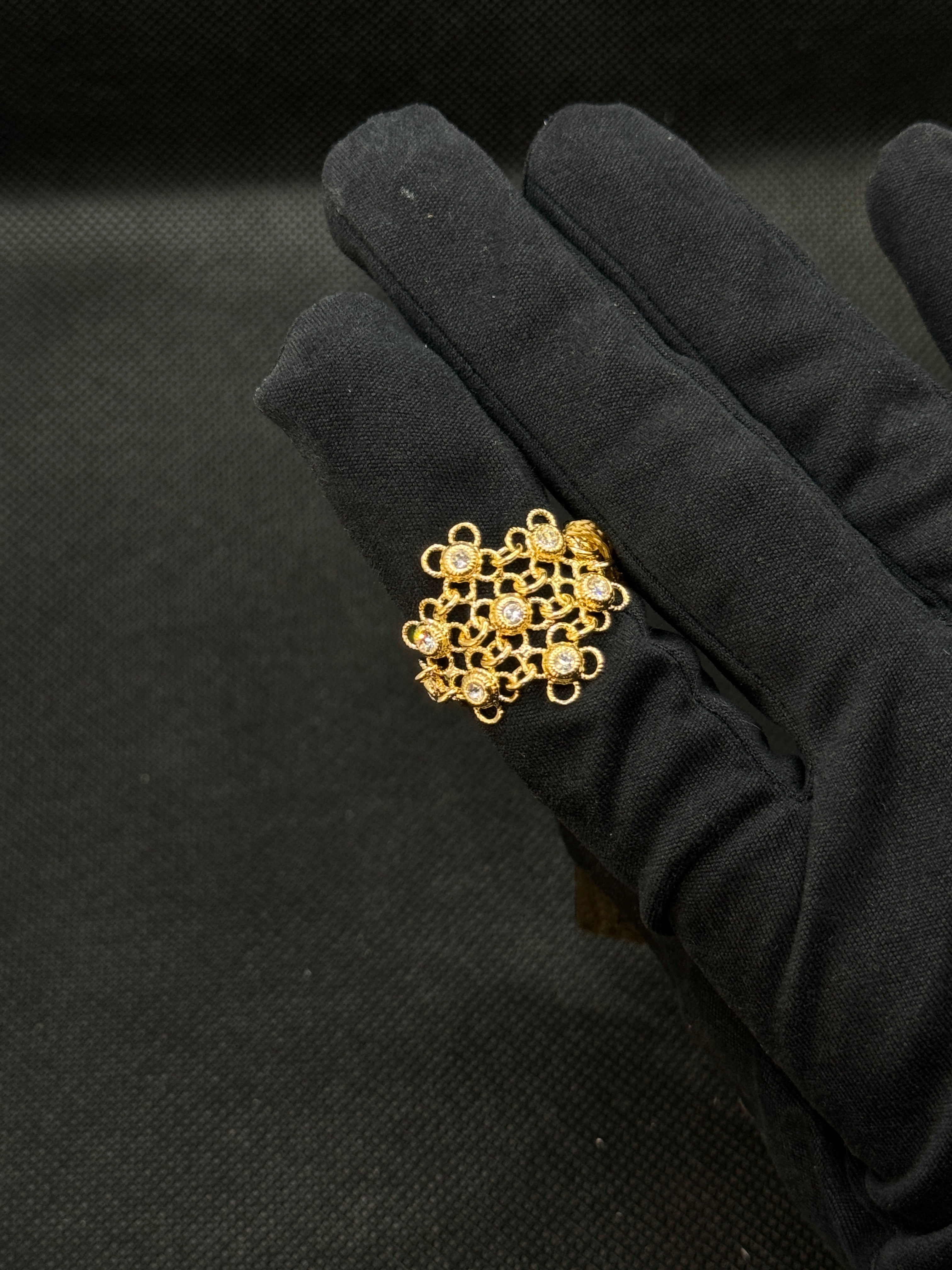 Lorenzo Ungari – Ring aus vergoldeter Bronze und Zirkonia – CAMIRE AN 032