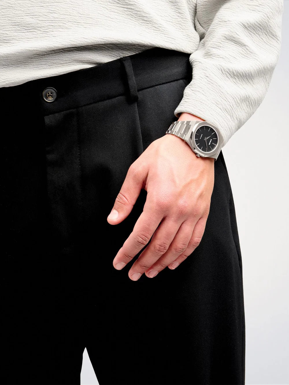 D1 MILANO Re, MATTSCHWARZES ZIFFERBLATT, Ultradünnes Armband 40 mm – D1-UTBJ40