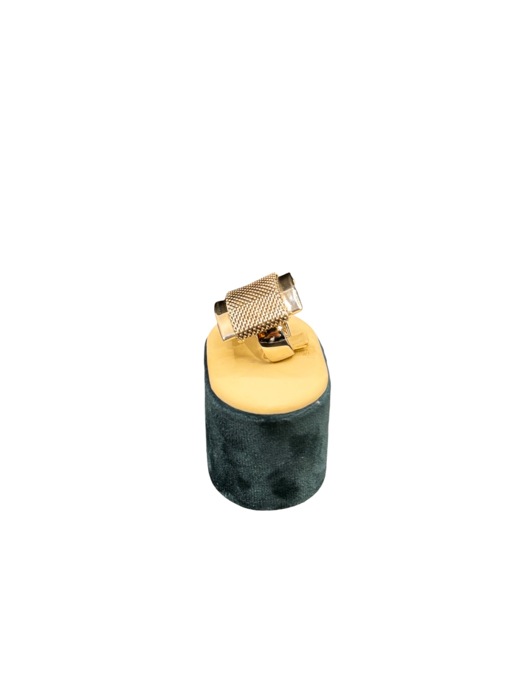 Pianegonda women's silver ring with hammered effect on the head - AA010089