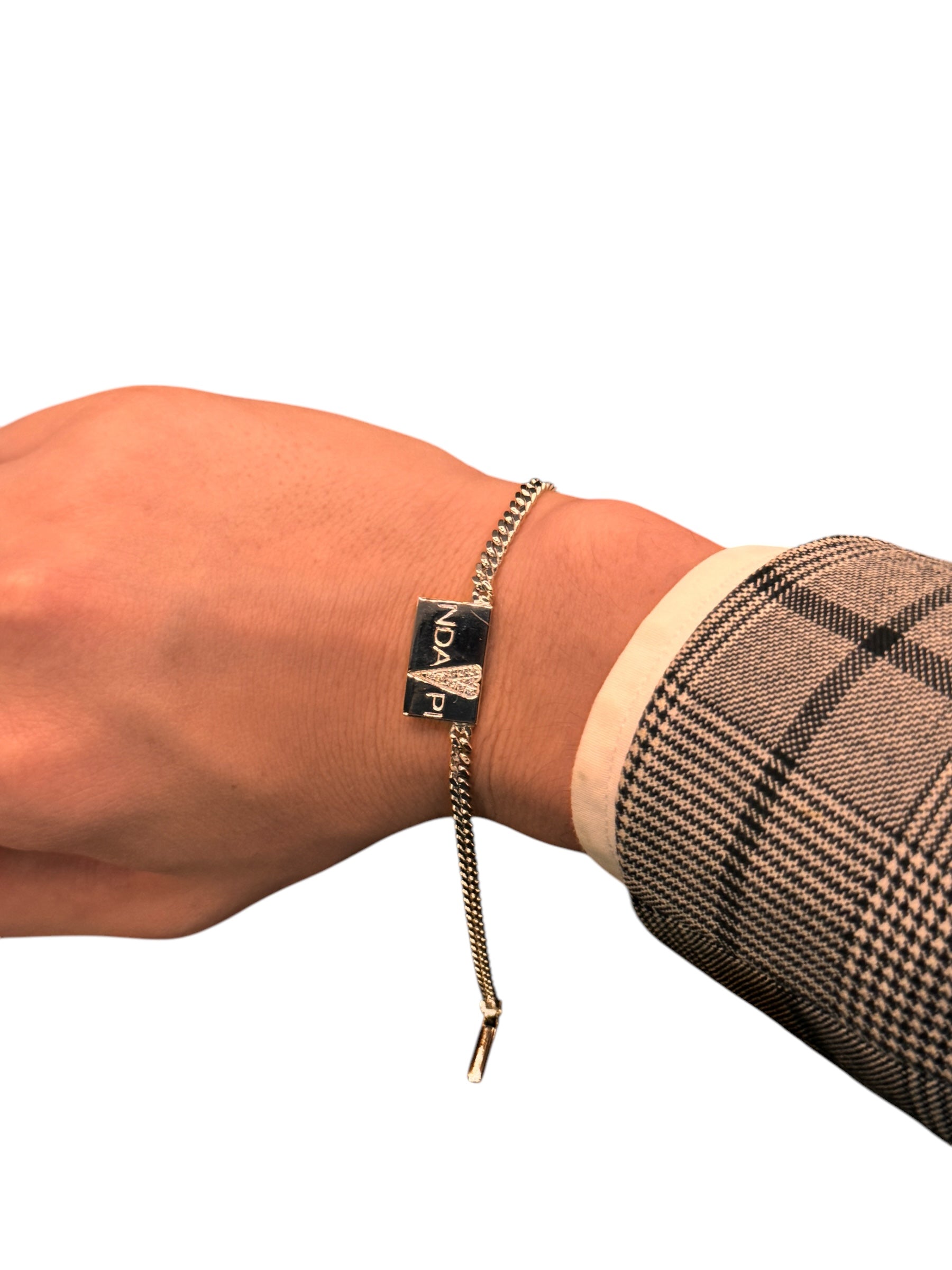 Pianegonda-Silberarmband mit zentraler Plakette und eingraviertem Herz, besetzt mit Diamanten – BA010636