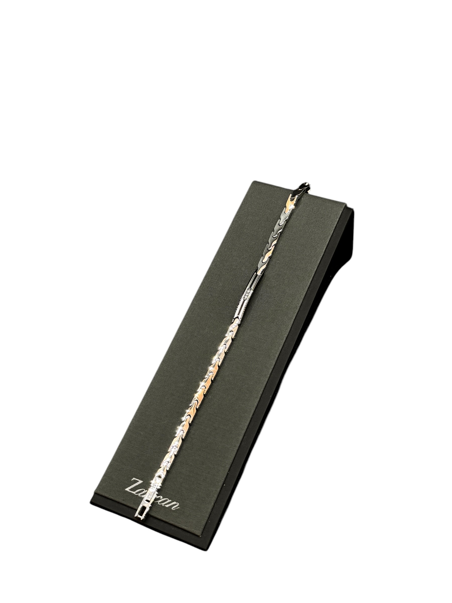 Bracciale da Uomo Zancan in Acciaio, con targa centrale pvd nero e 3 zirconi bianchi centrali - UHB123