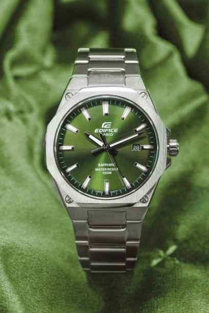 Casio Edifice Analoguhr mit 3 Zeigern, dunkelgrünes Zifferblatt, 40 mm – EFR-S108D-3AVUEF