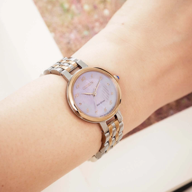 Orologio Citizen Lady, eco-drive, Quadrante Rosa sfumato, 28mm - EM0996-84Y