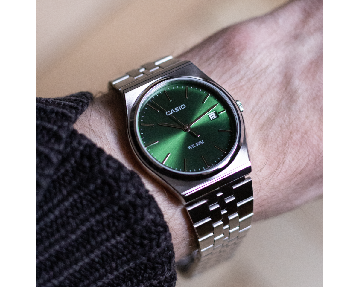Casio Collection, grünes Zifferblatt, 35 mm – MTP-B145D-3AVEF