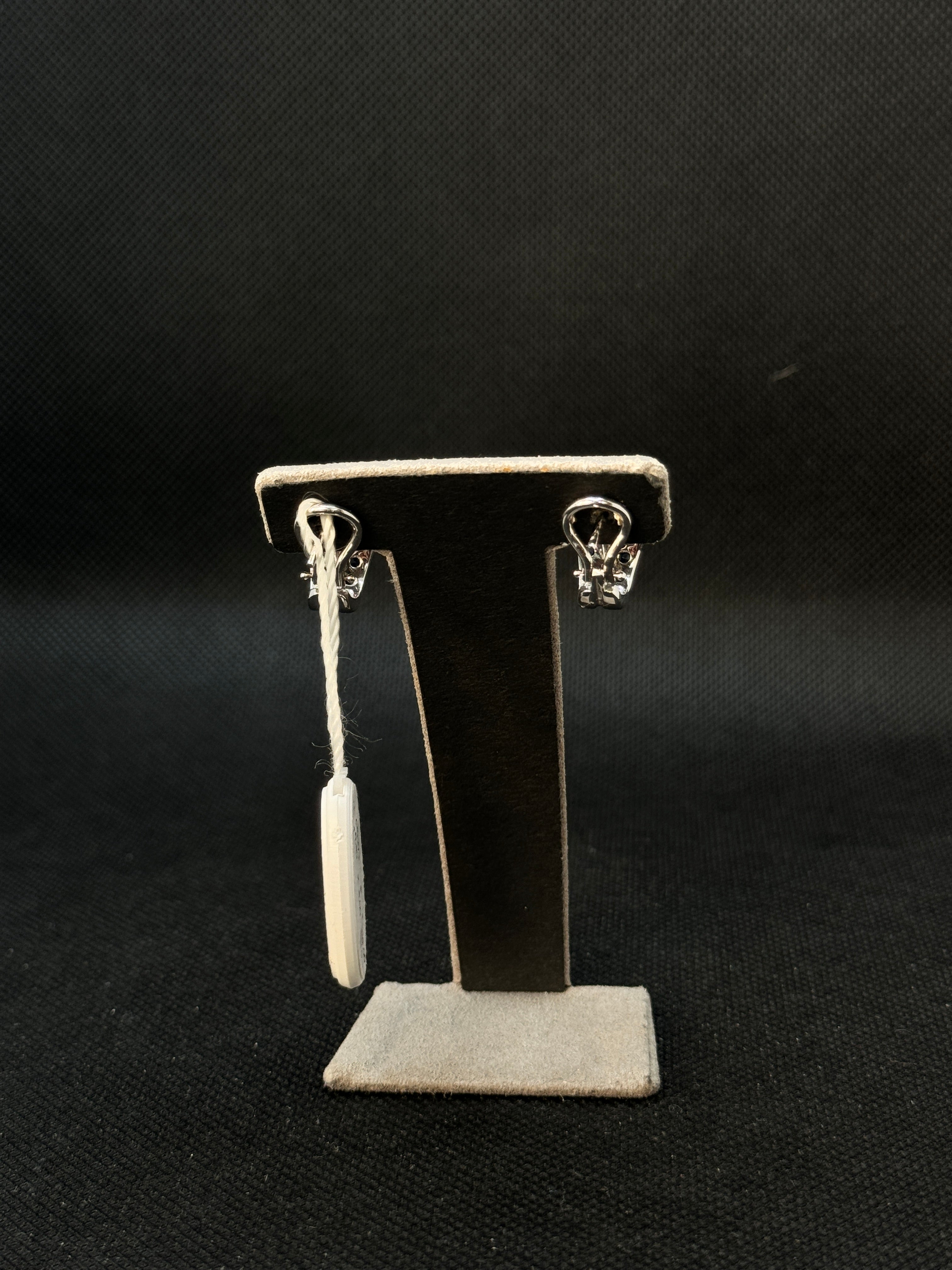 CHIRICO Ohrringe aus Weißgold, Saphir und Diamant, 0,12 ct – OR373