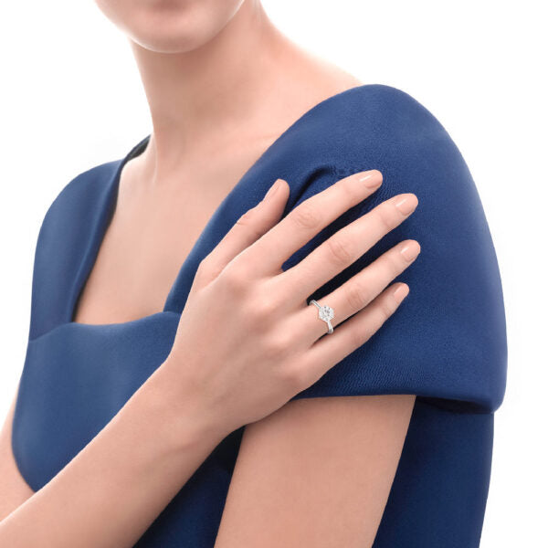 Recarlo Solitärring aus Weißgold und Diamantmosaik, Liebesknoten, 0,20 ct – R04SO001/020