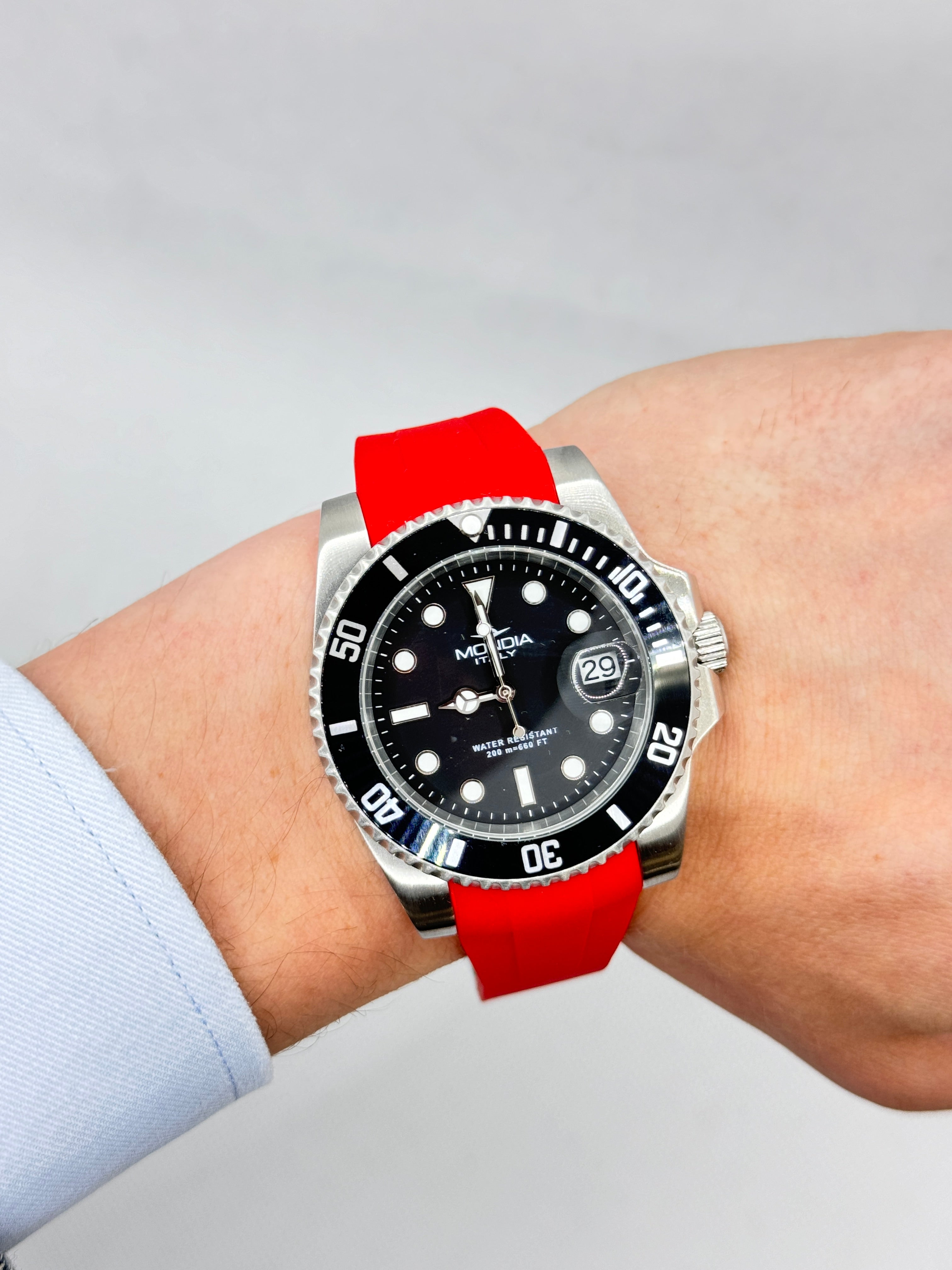 Herren-Automatikuhr mit rotem Kautschukarmband, 40 mm – MI-825-SSBK-BK-OY Rot