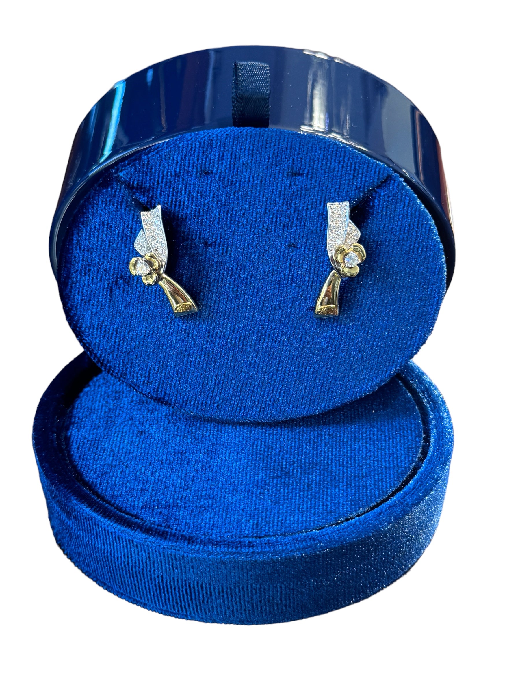 Ohrringe aus Weißgold, Gelbgold und Diamanten, 0,44 ct – V923