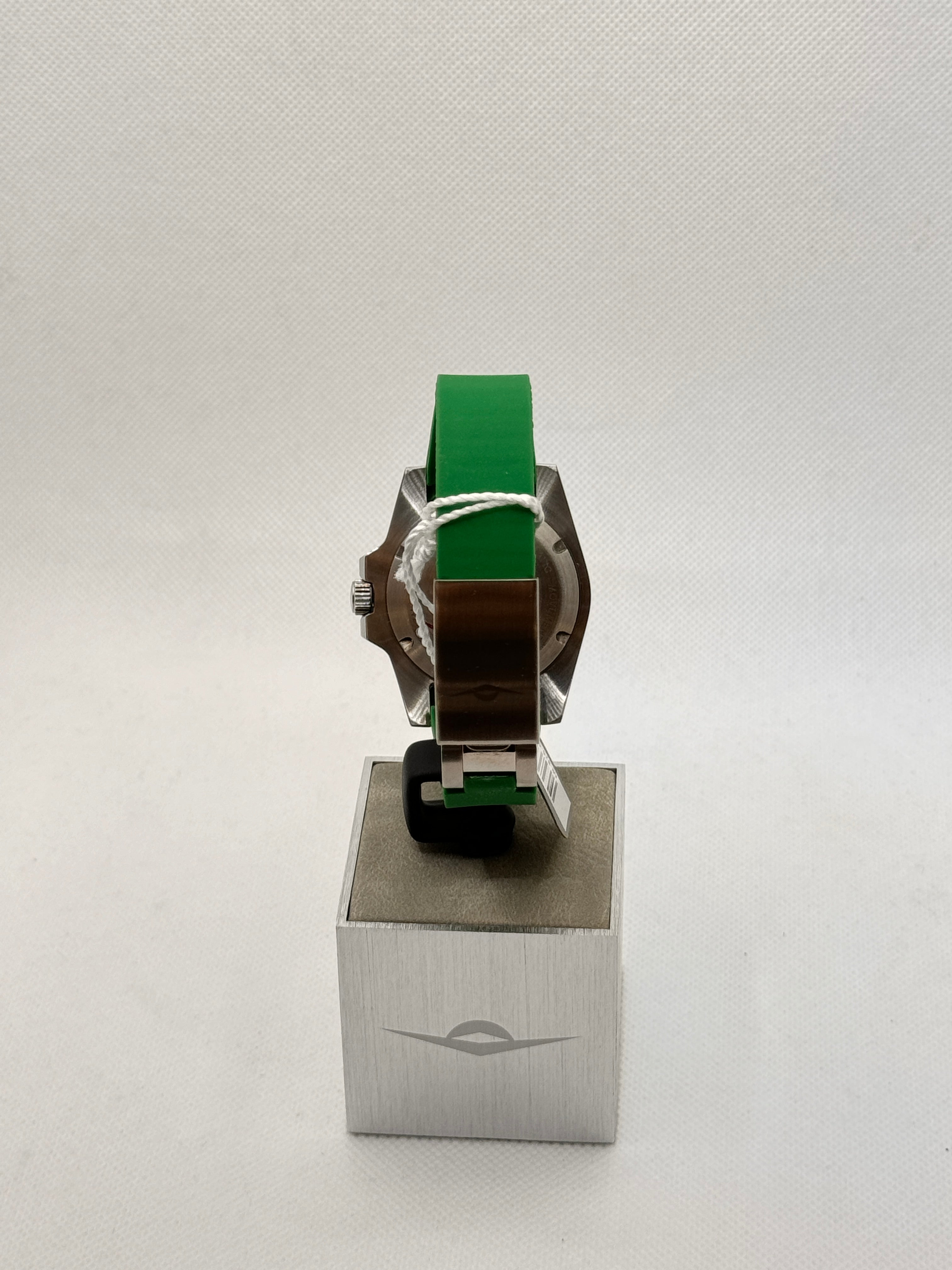 Herren-Automatikuhr mit grünem Kautschukarmband, 40 mm – MI-825-SSBK-BK-OY Grün