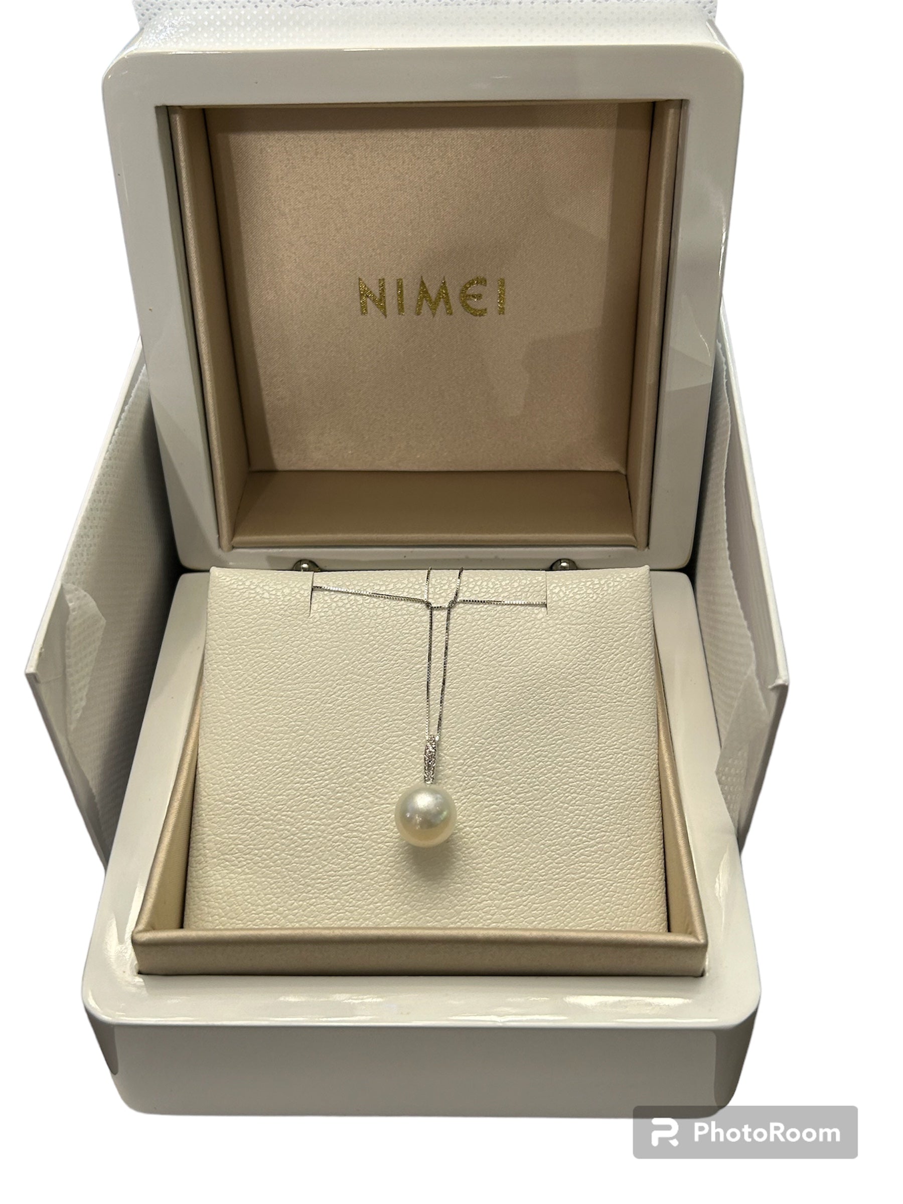 Halsband aus Weißgold, Perlen und Diamanten – PCL5000A