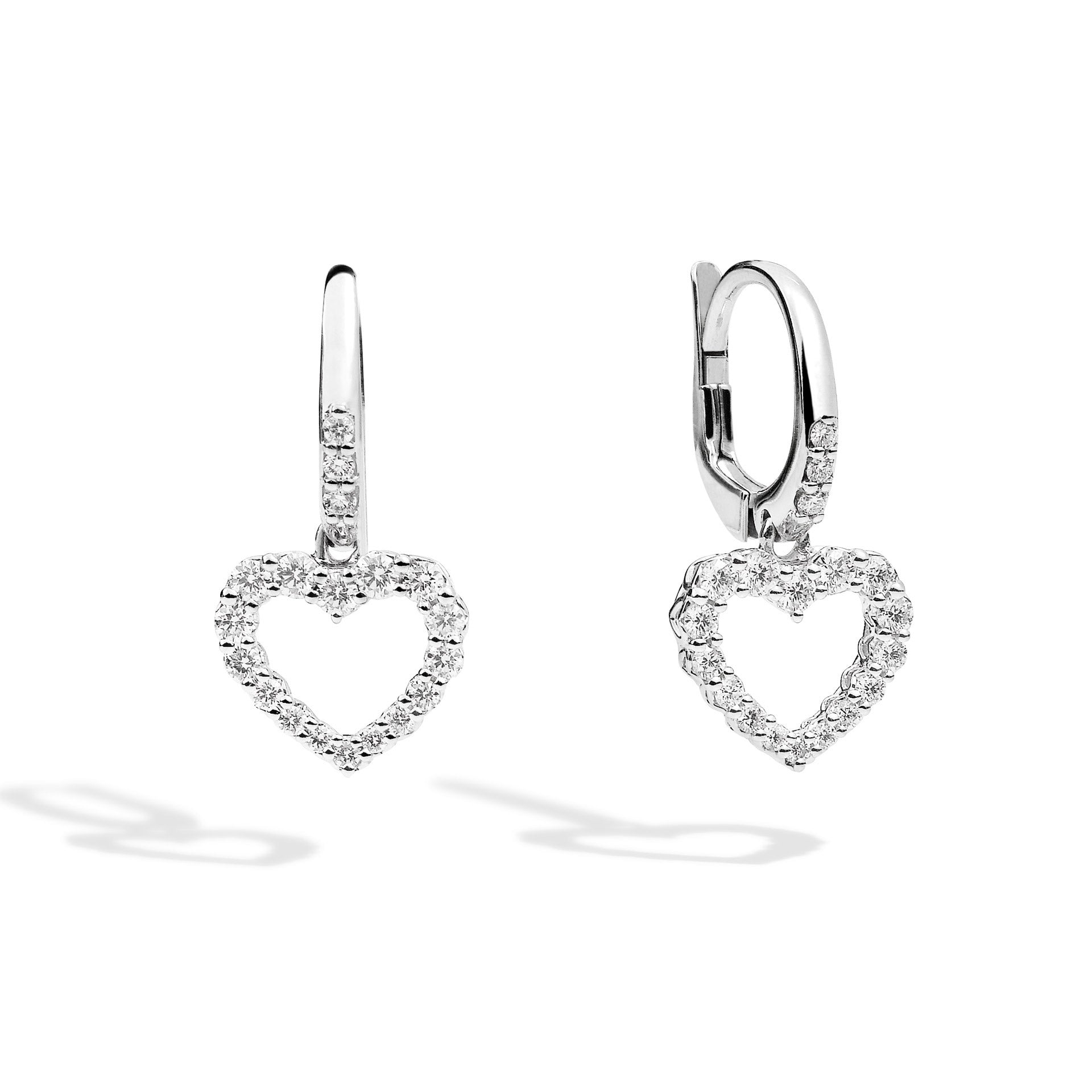 Orecchini a cuore in oro bianco e diamanti, collezione Anniversary - E01BBO009/050