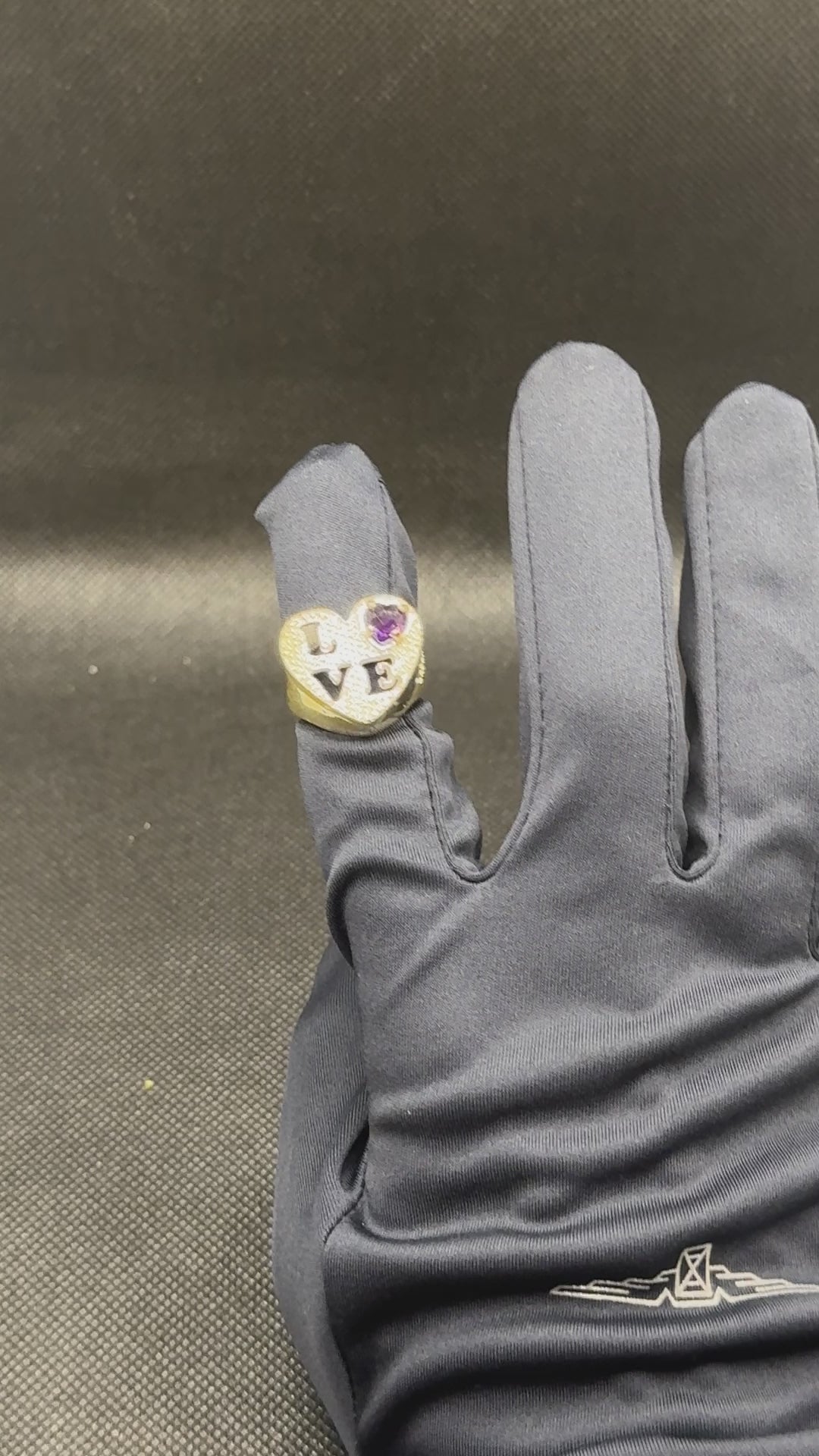 Labriola-Ring aus Silber und weißer Emaille mit dem Wort LOVE – AG1033/B