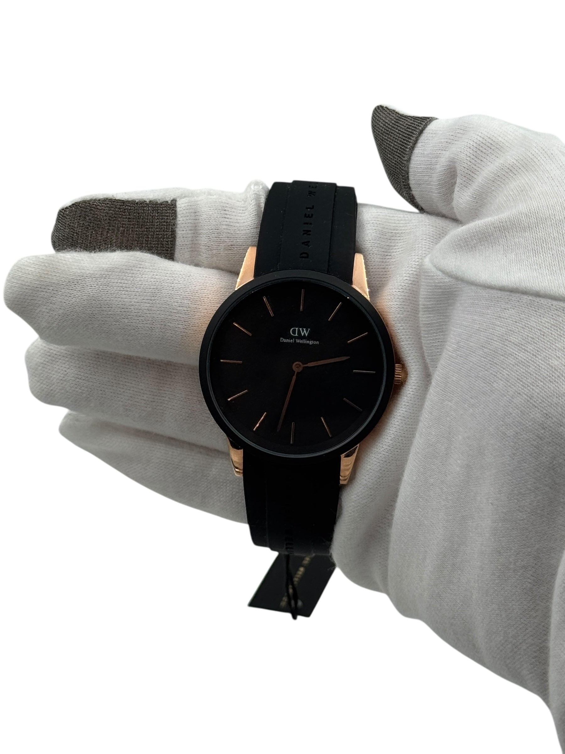 Daniel Wellington Uhr, Kautschukarmband, schwarzes Zifferblatt, roségoldfarbene Lünette, 40 mm – DW00100412