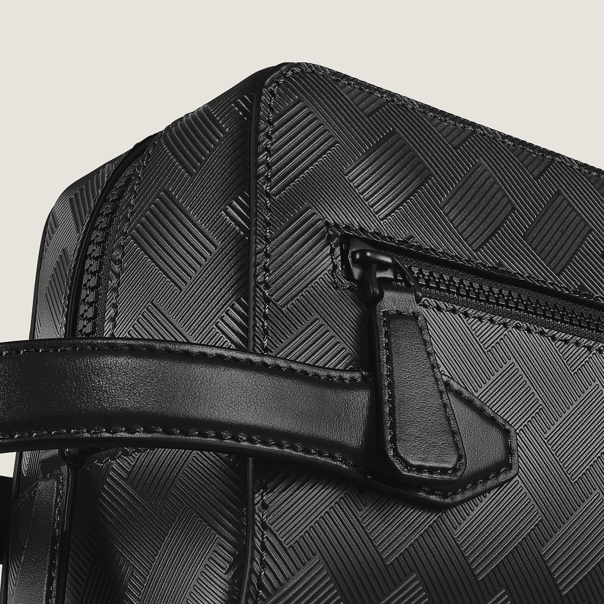 Pochette Montblanc Beauty in Pelle Extreme, colore nero - 221610