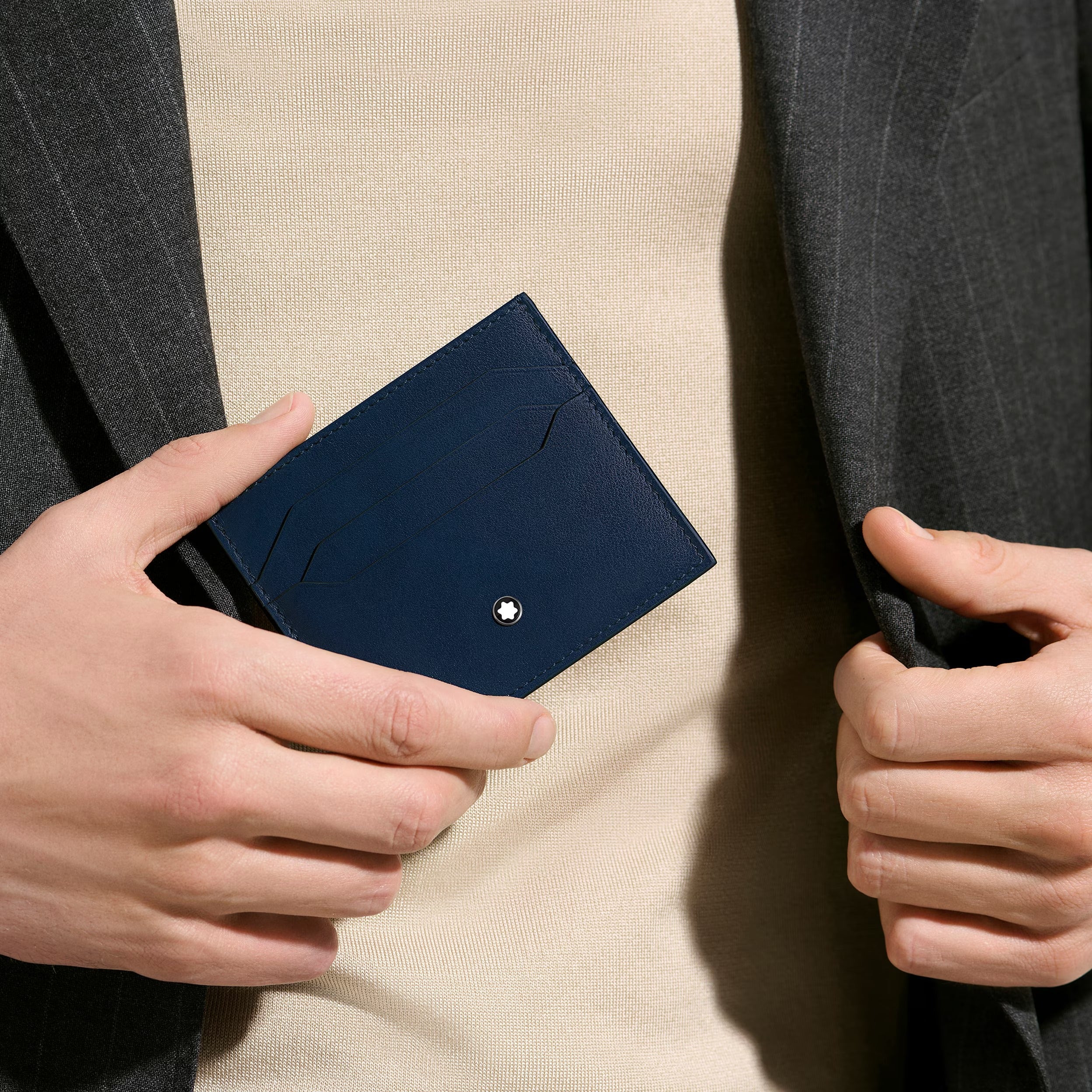 Porta carte montblanc 6 scomparti in Pelle Meisterstück, colore Blu inchiostro/nero - 221664