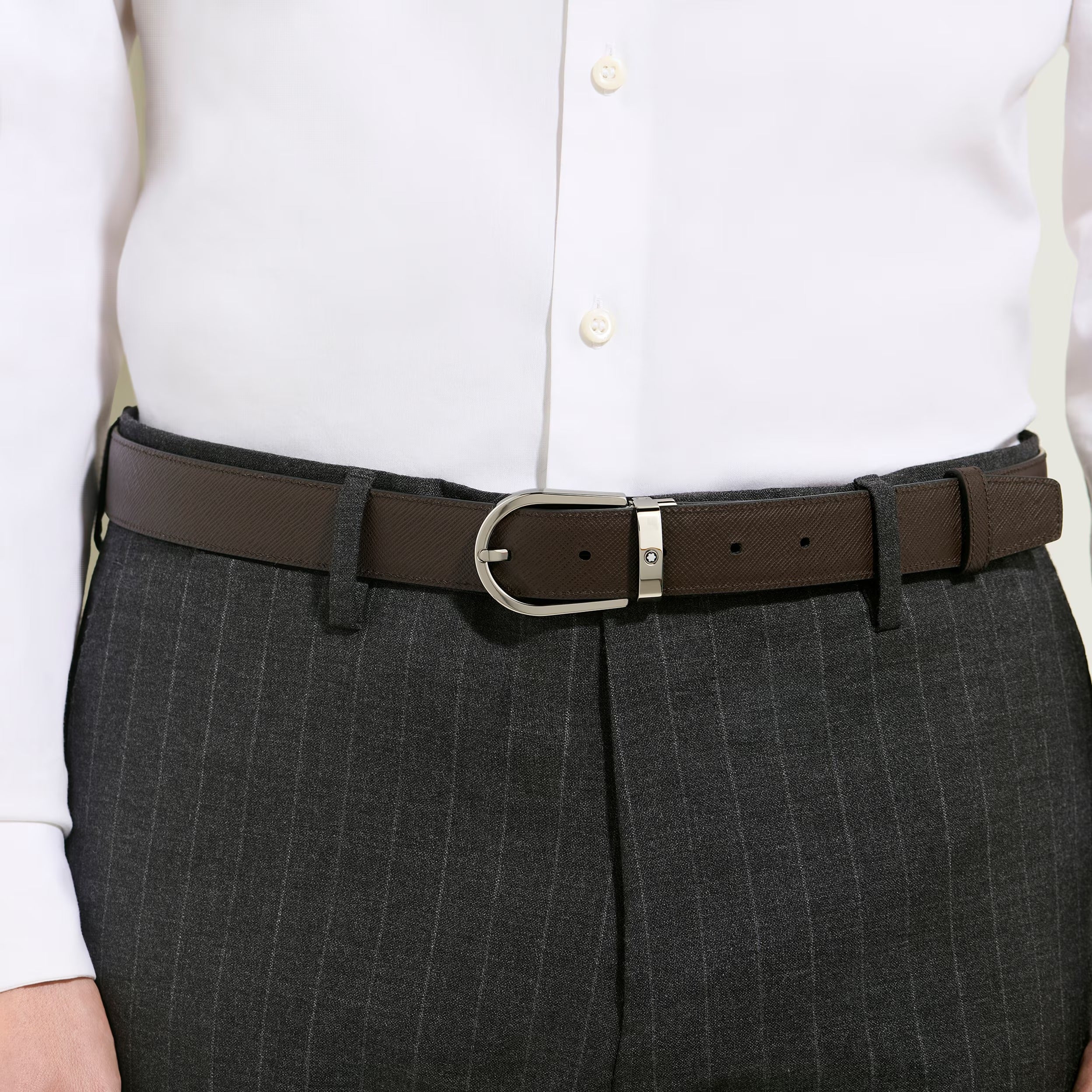 Cintura Montblanc Reversibile A Ferro di Cavallo in Pelle Sartorial, colore nero/ebano - 222139