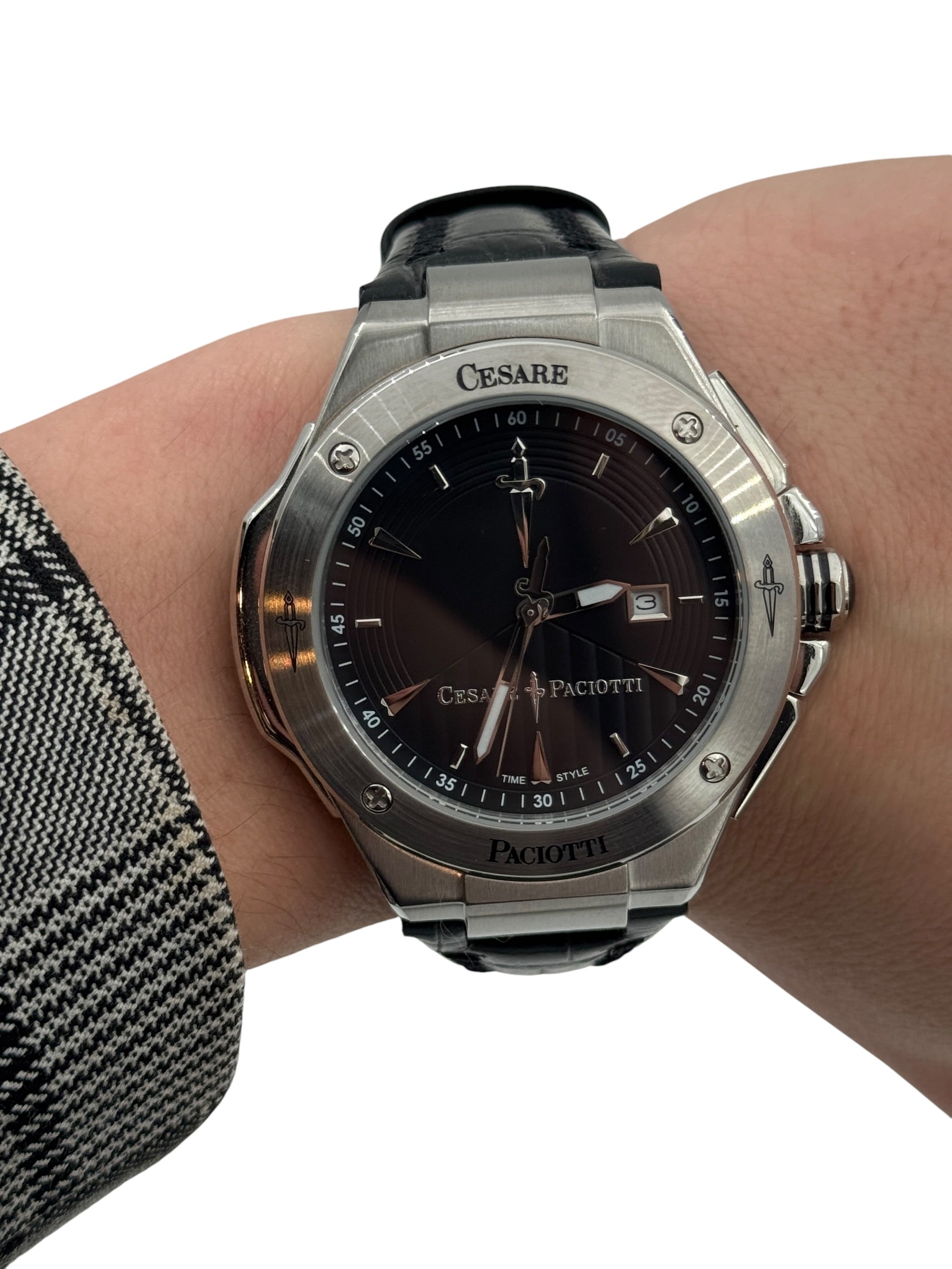 Orologio Cesare Paciotti, New York, quadrante nero al quarzo, 45mm - TSST009