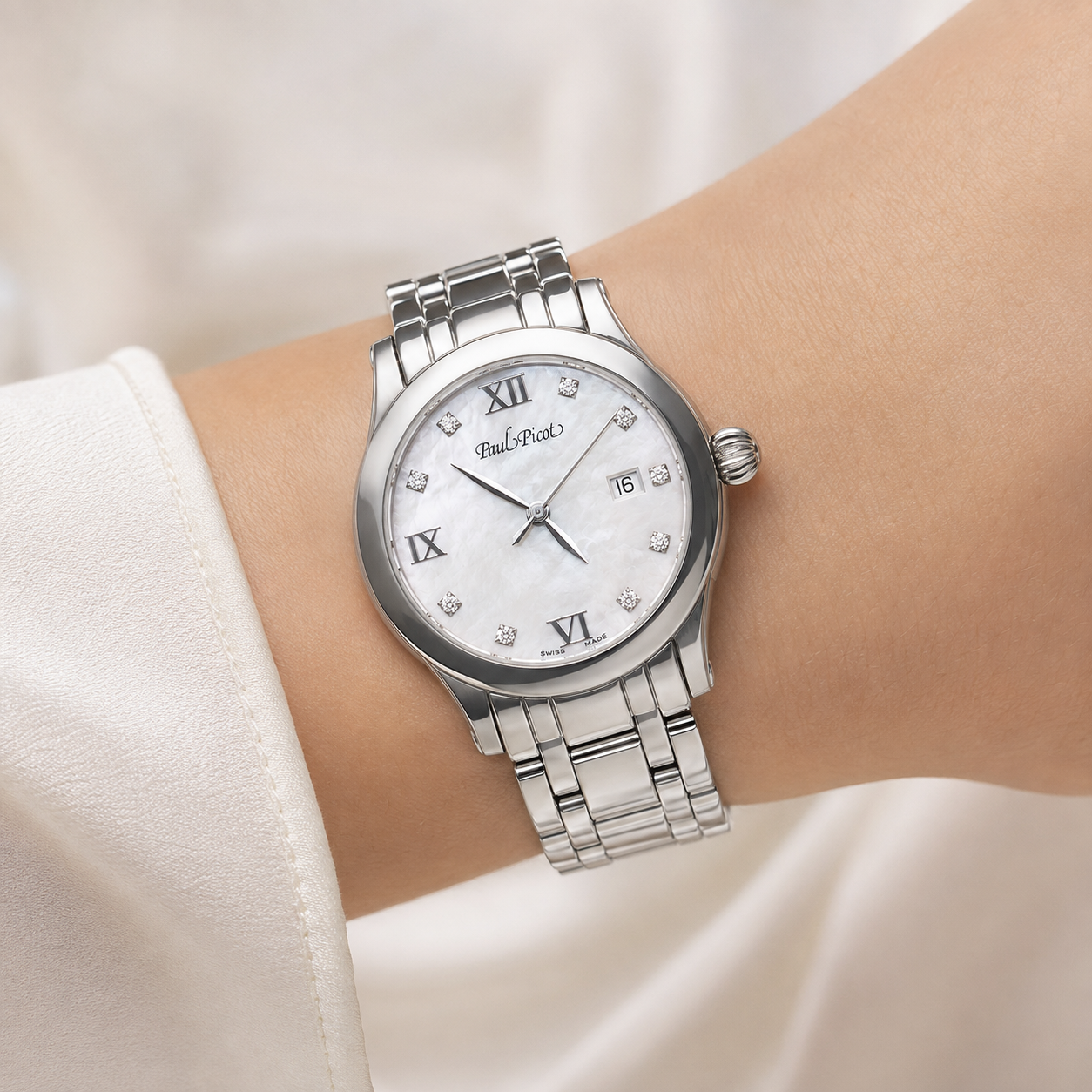Orologio Paul Picot Saint-Tropez Lady —quarzo con Quadrante madreperla e 9 diamanti VVS Top Wesselton, 29mm — NOS - 2693SL-N1D1