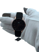 Daniel Wellington Uhr, Kautschukarmband, schwarzes Zifferblatt, roségoldfarbene Lünette, 40 mm – DW00100412