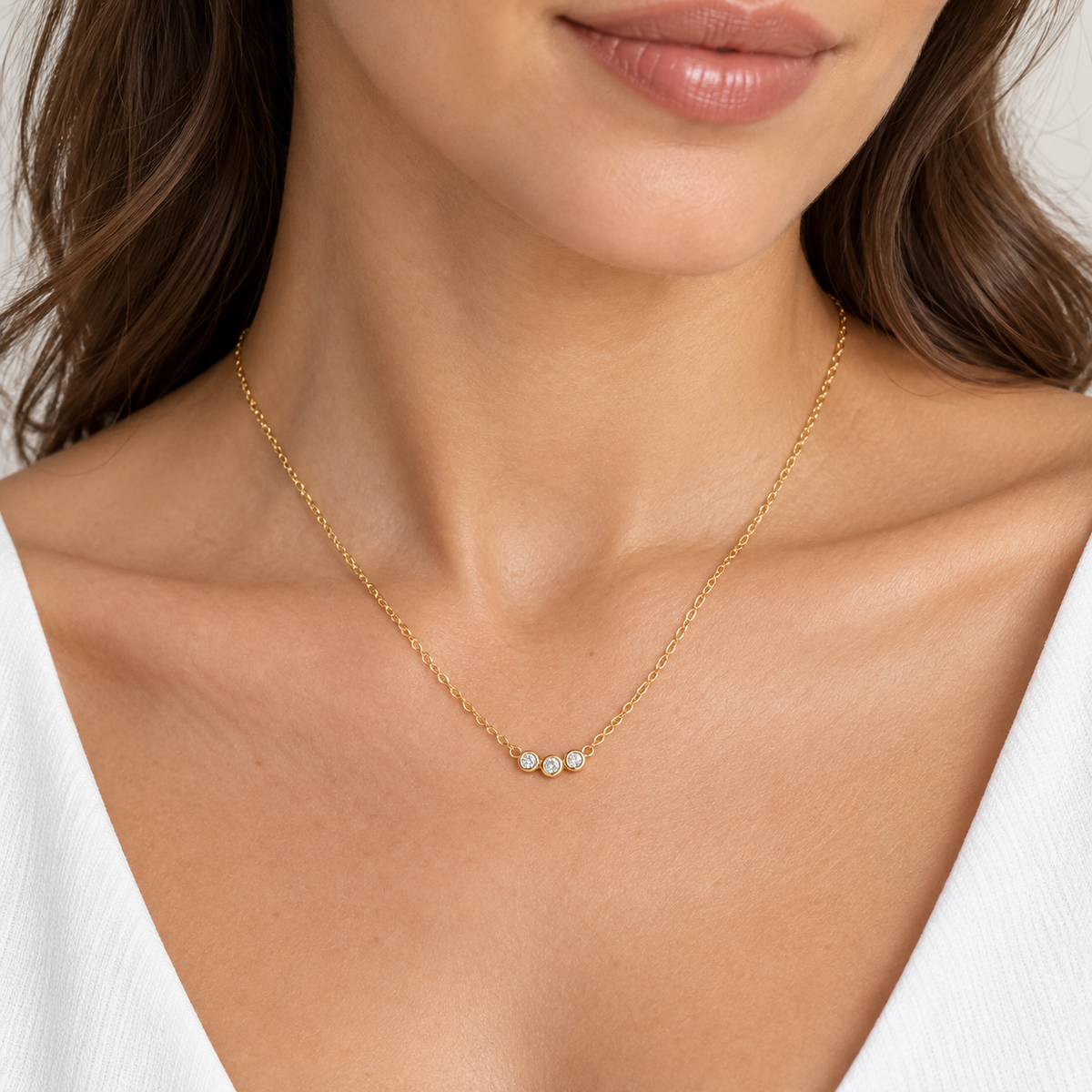 Mabina Donna - Collana in argento dorato e 3 diamanti lab grown - 553941