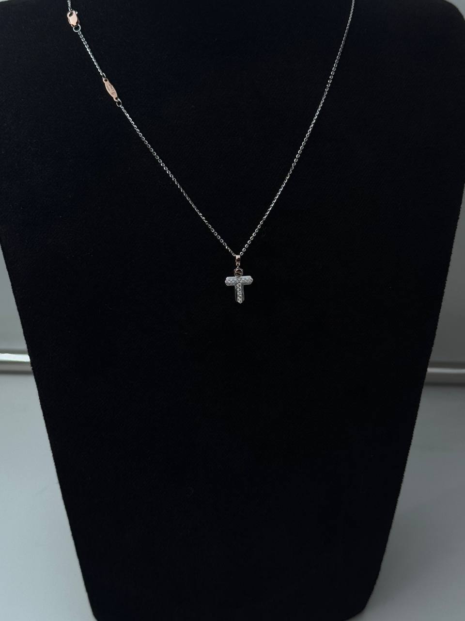 Collana Zancan croce in oro bianco 18kt, dettagli in oro rosa 18kt e diamanti bianchi, 0.09ct - UC177BR