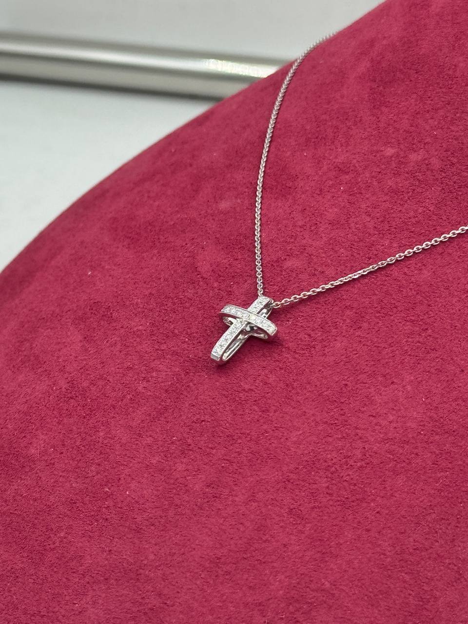 GIROCOLLO GIORGIO VISCONTI CON PENDENTE CROCE IN ORO BIANCO 18KT E DIAMANTI, 0,13ct - GBX36691